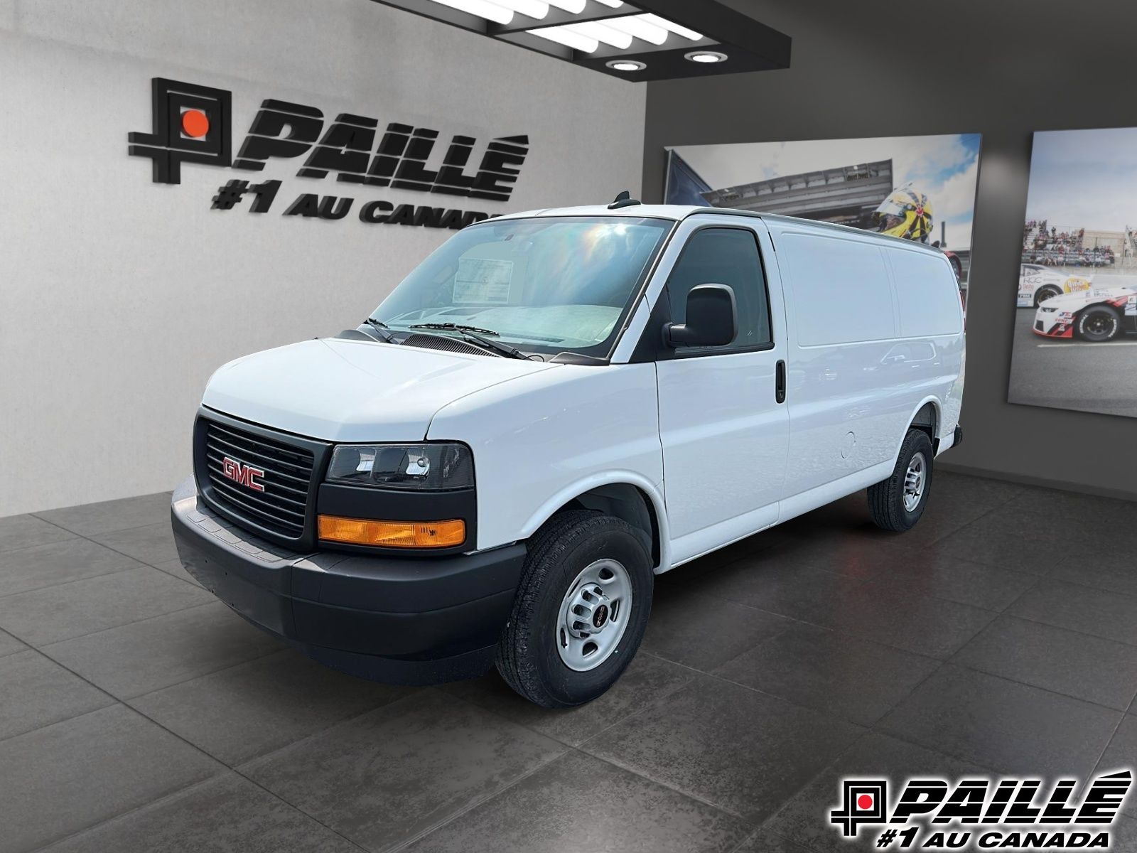 GMC Savana cargo 3500  2025 à Berthierville, Québec