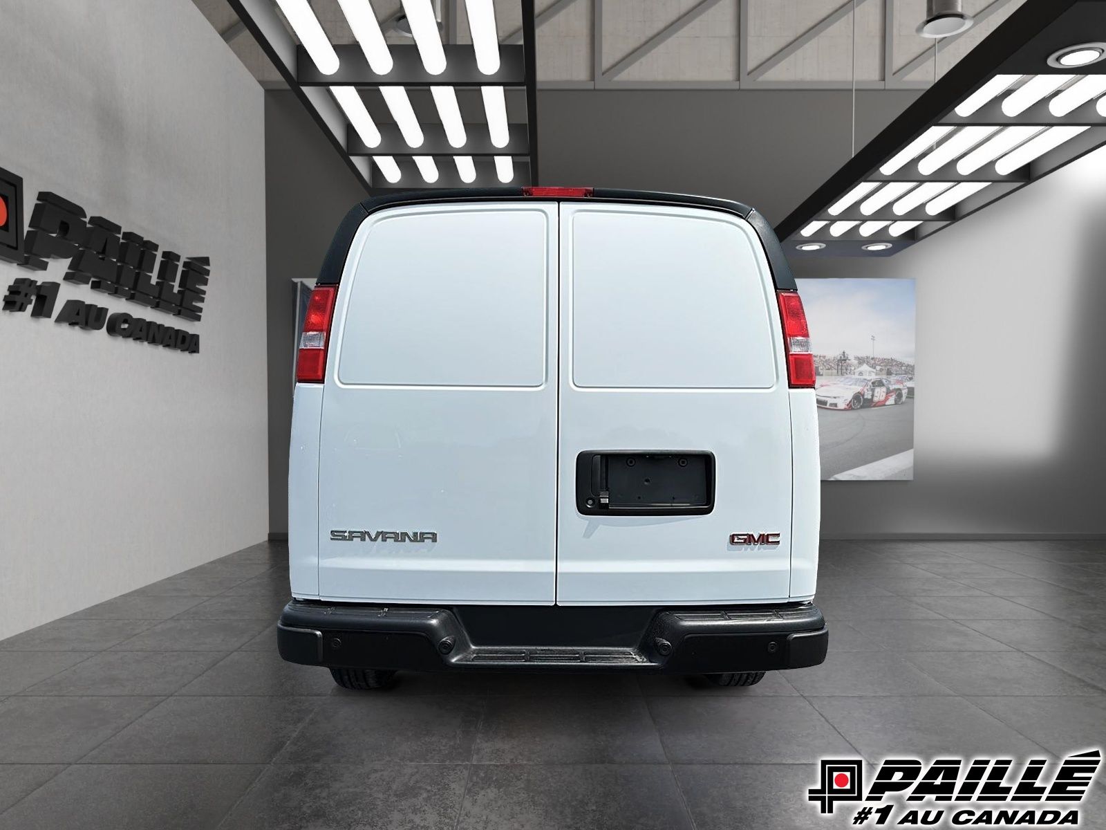 GMC Savana cargo 3500  2025 à Berthierville, Québec