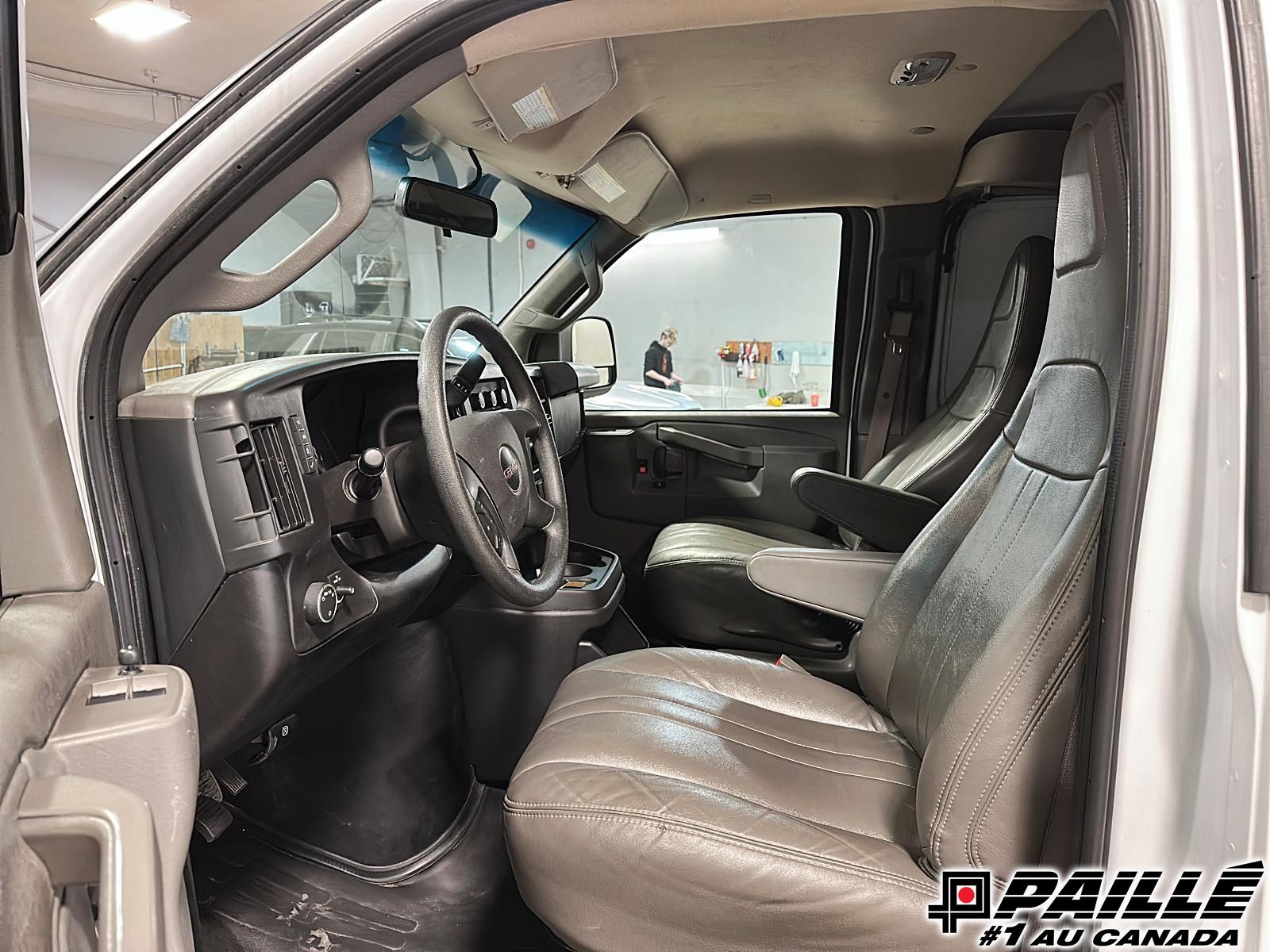 GMC Savana Cargo Van  2024 à Sorel-Tracy, Québec