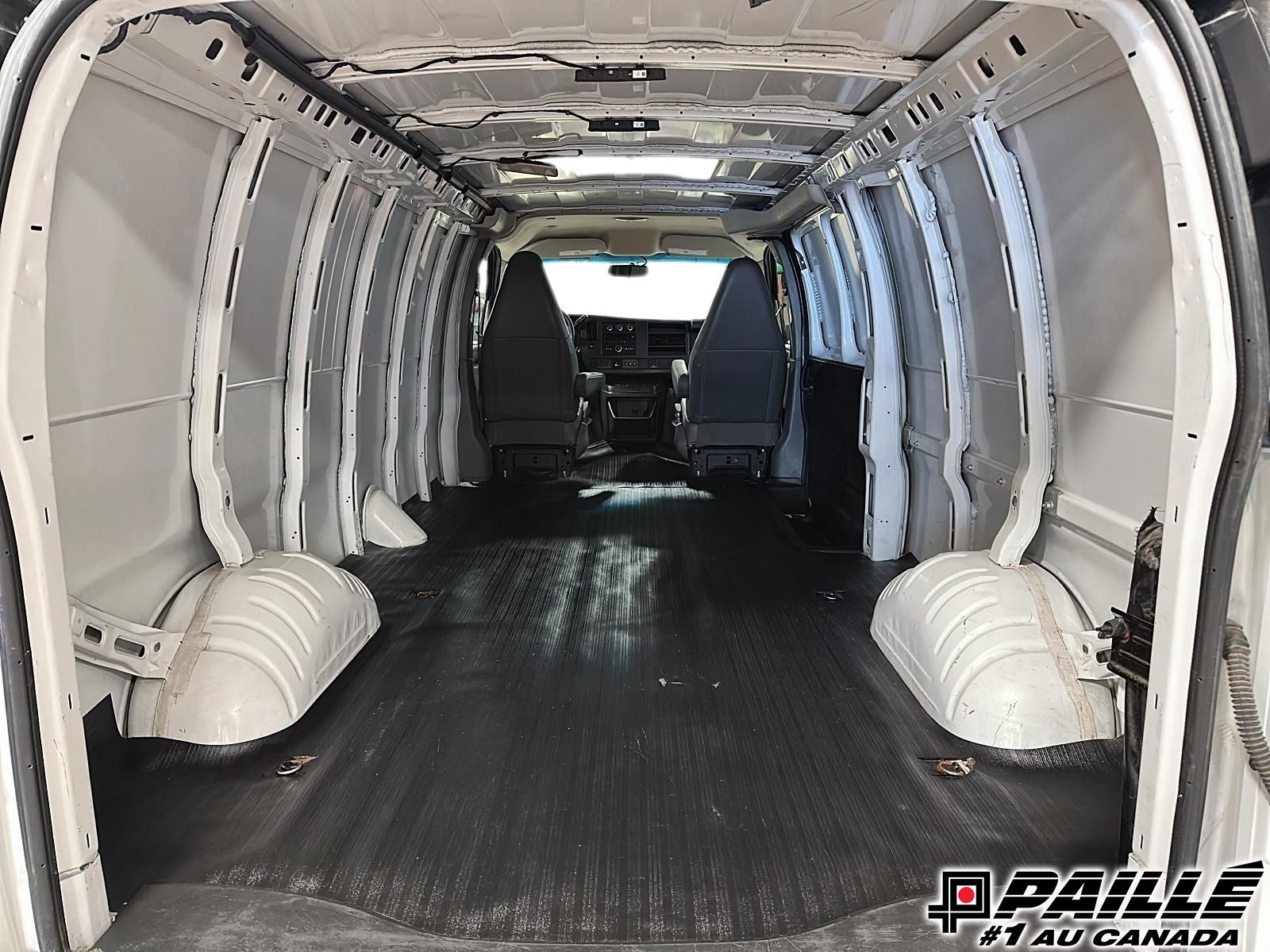 GMC Savana Cargo Van  2024 à Sorel-Tracy, Québec