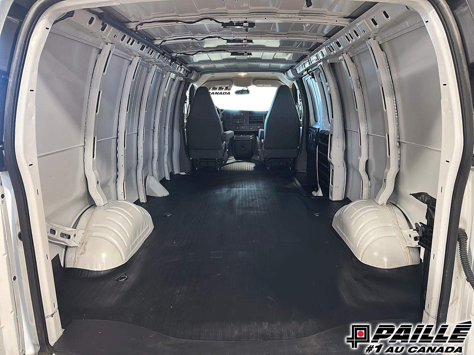 GMC Savana Cargo Van  2024 à Sorel-Tracy, Québec