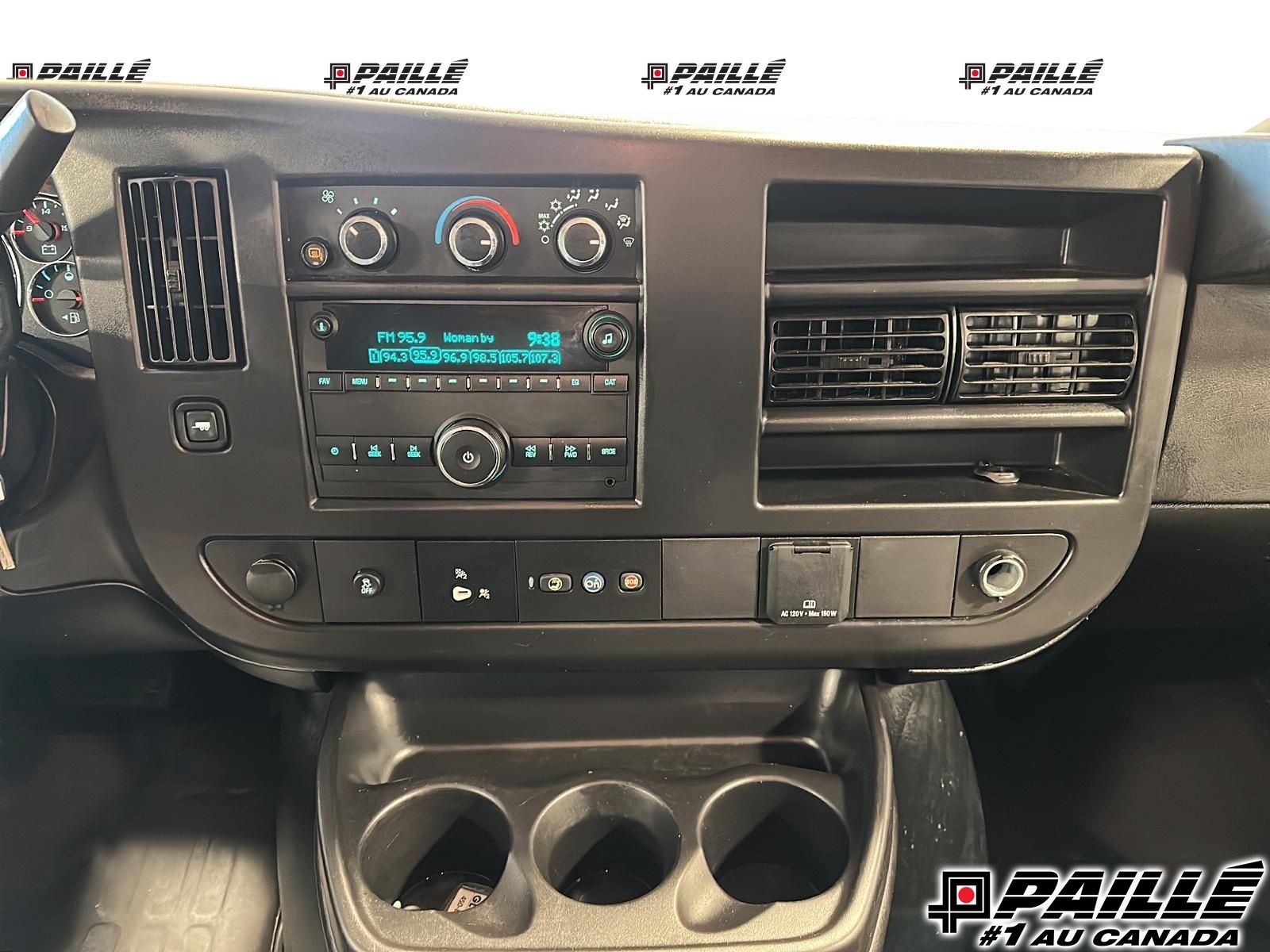 GMC Savana Cargo Van  2024 à Sorel-Tracy, Québec