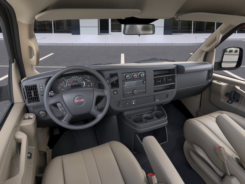 2026 GMC Savana Cutaway 3500 in Berthierville, Quebec