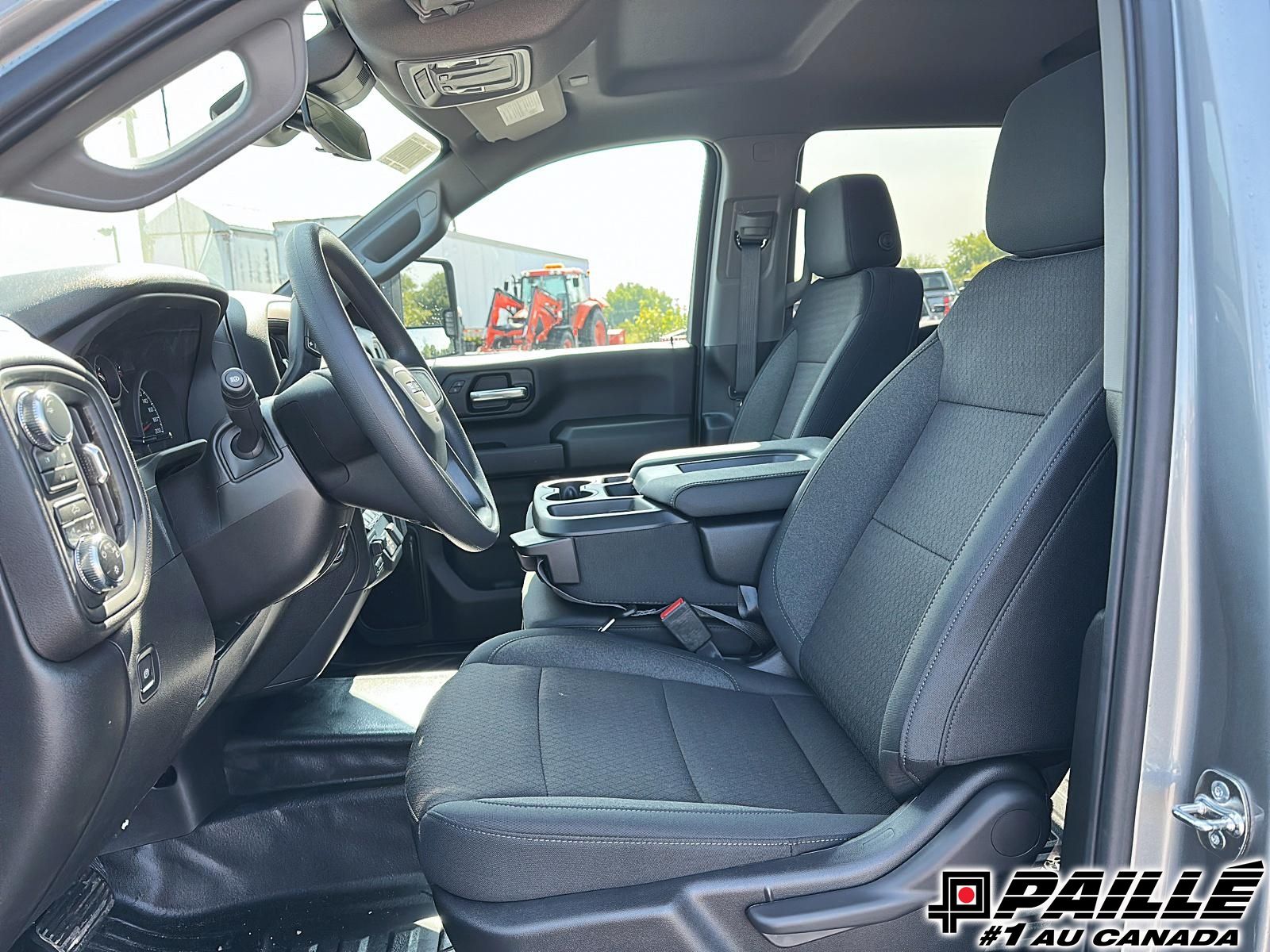 2025 GMC Sierra 2500 HD in Berthierville, Quebec