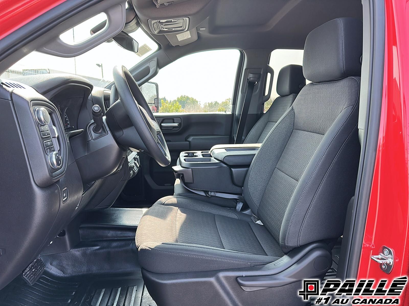 2025 GMC Sierra 2500 HD in Berthierville, Quebec