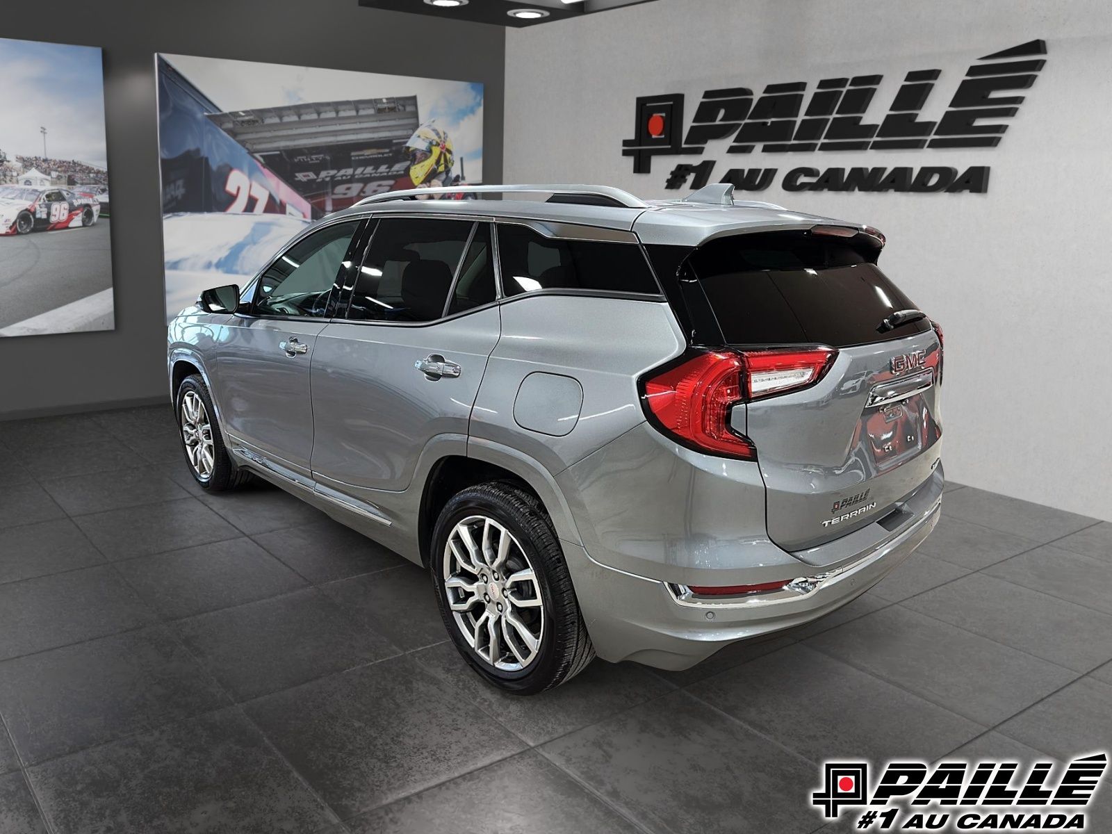 2023 GMC Terrain in Nicolet, Quebec