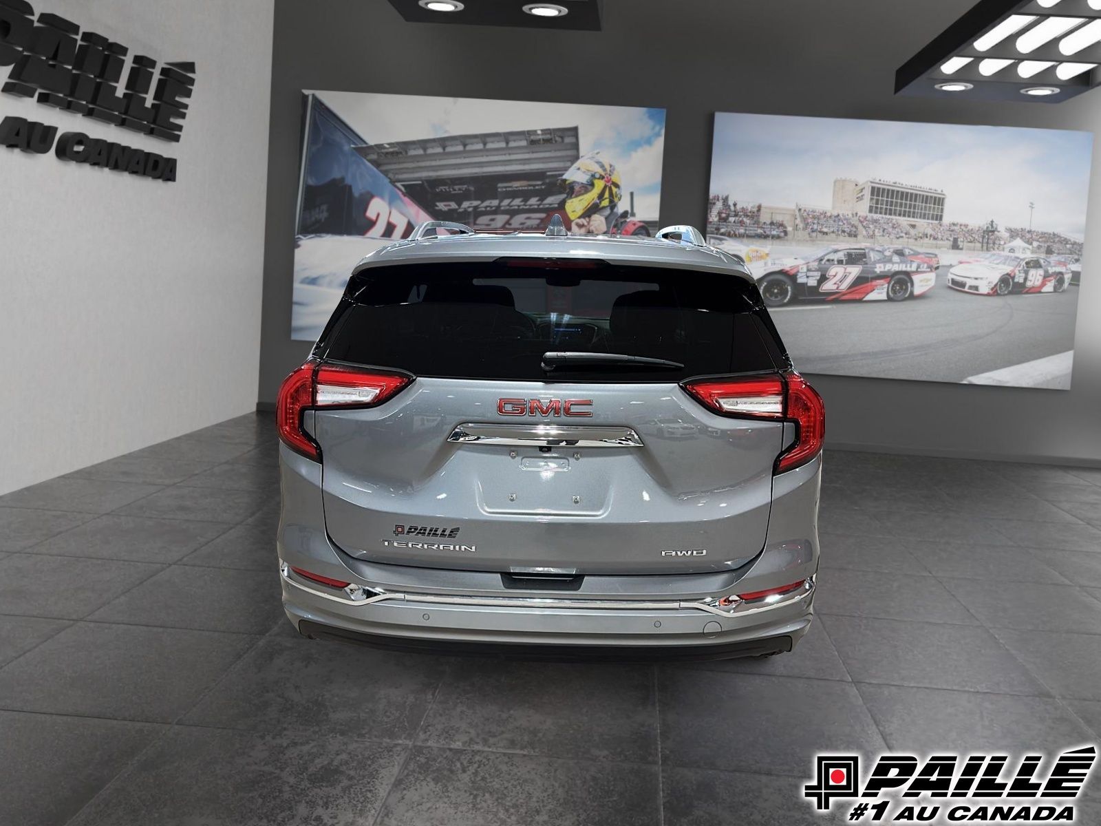 2023 GMC Terrain in Nicolet, Quebec