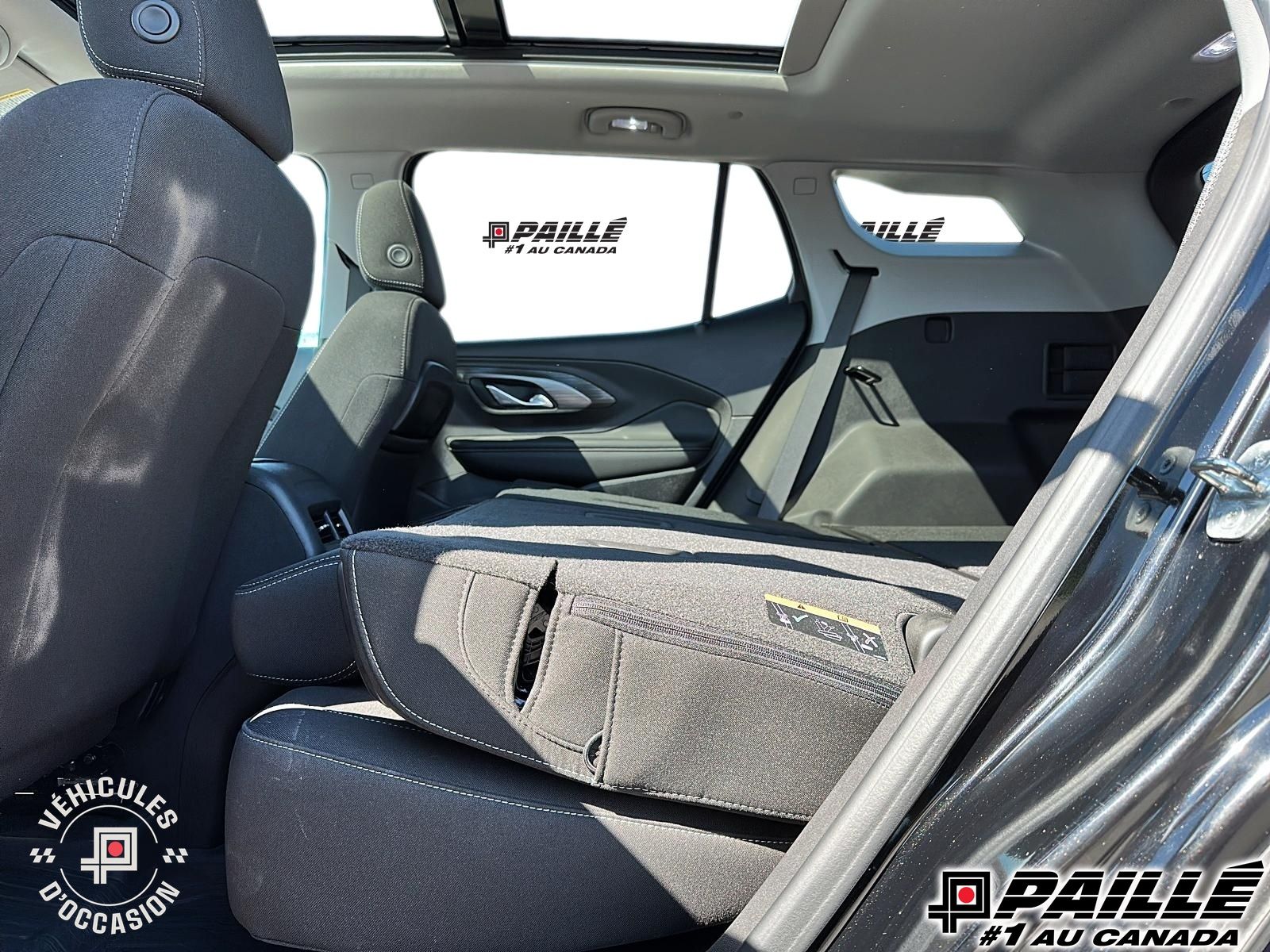 2023 GMC Terrain in Nicolet, Quebec