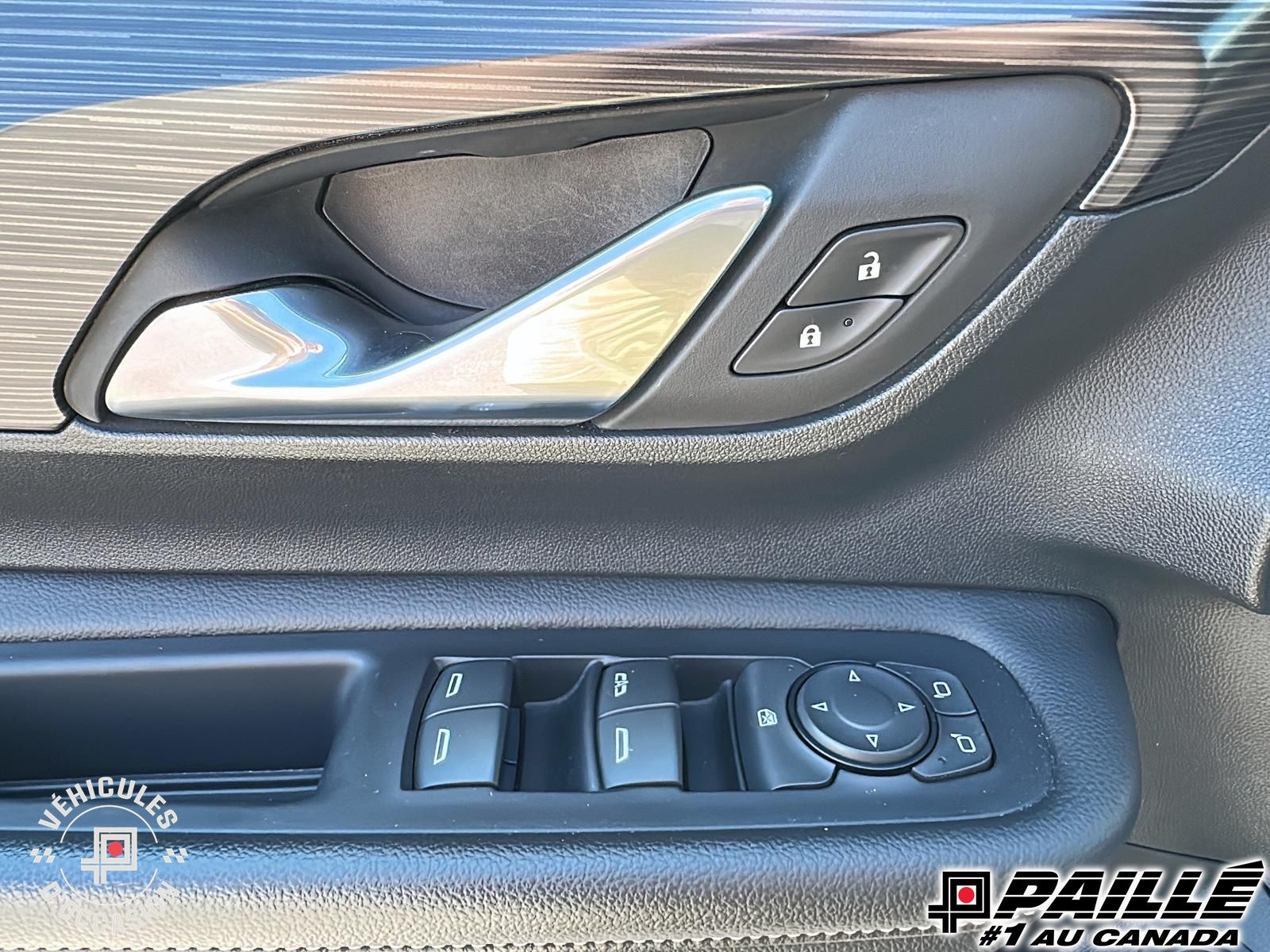 2023 GMC Terrain in Nicolet, Quebec