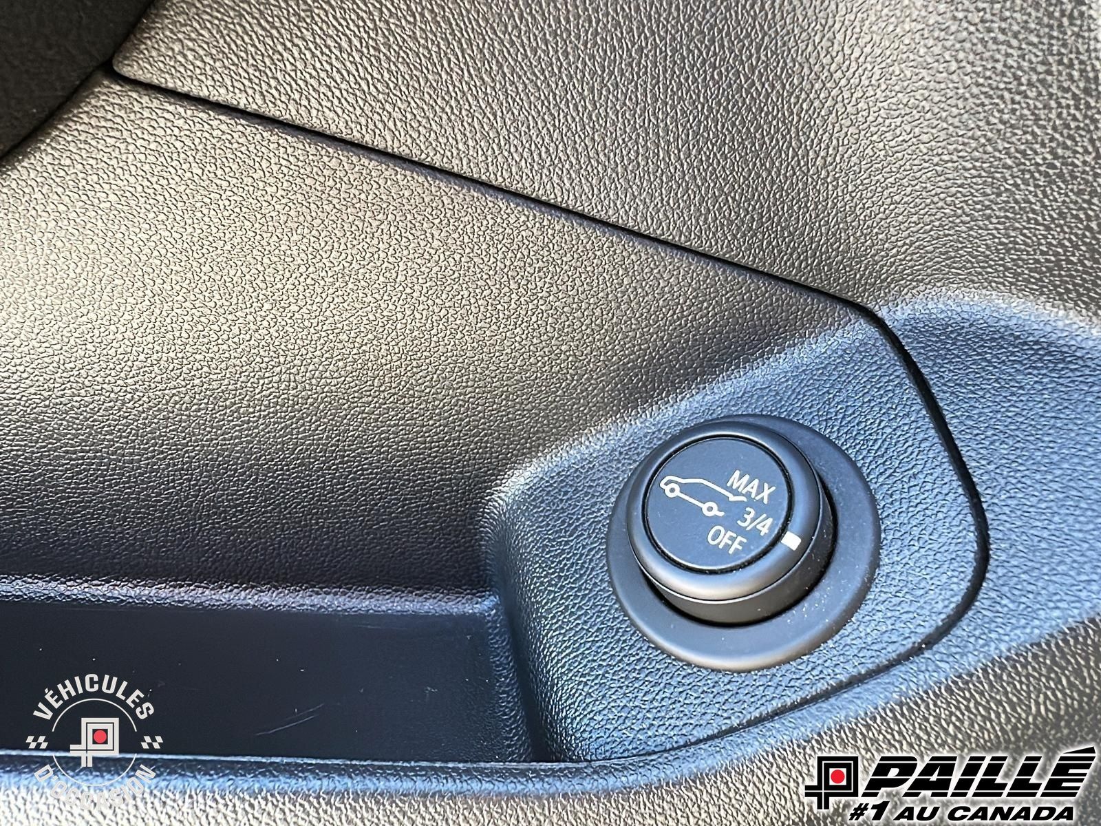 2023 GMC Terrain in Nicolet, Quebec
