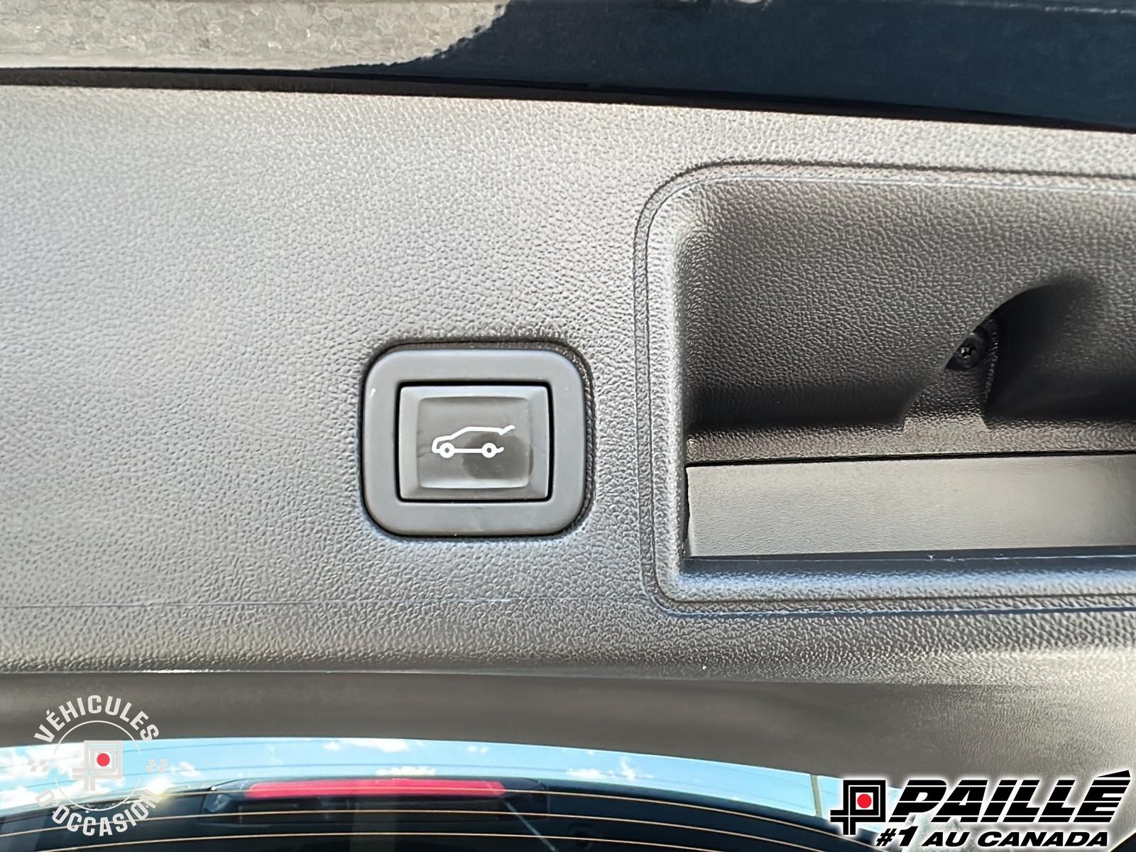 2023 GMC Terrain in Nicolet, Quebec