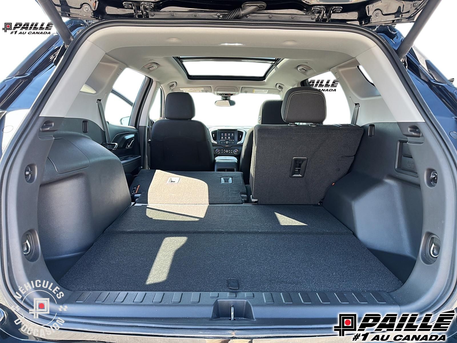 2023 GMC Terrain in Nicolet, Quebec