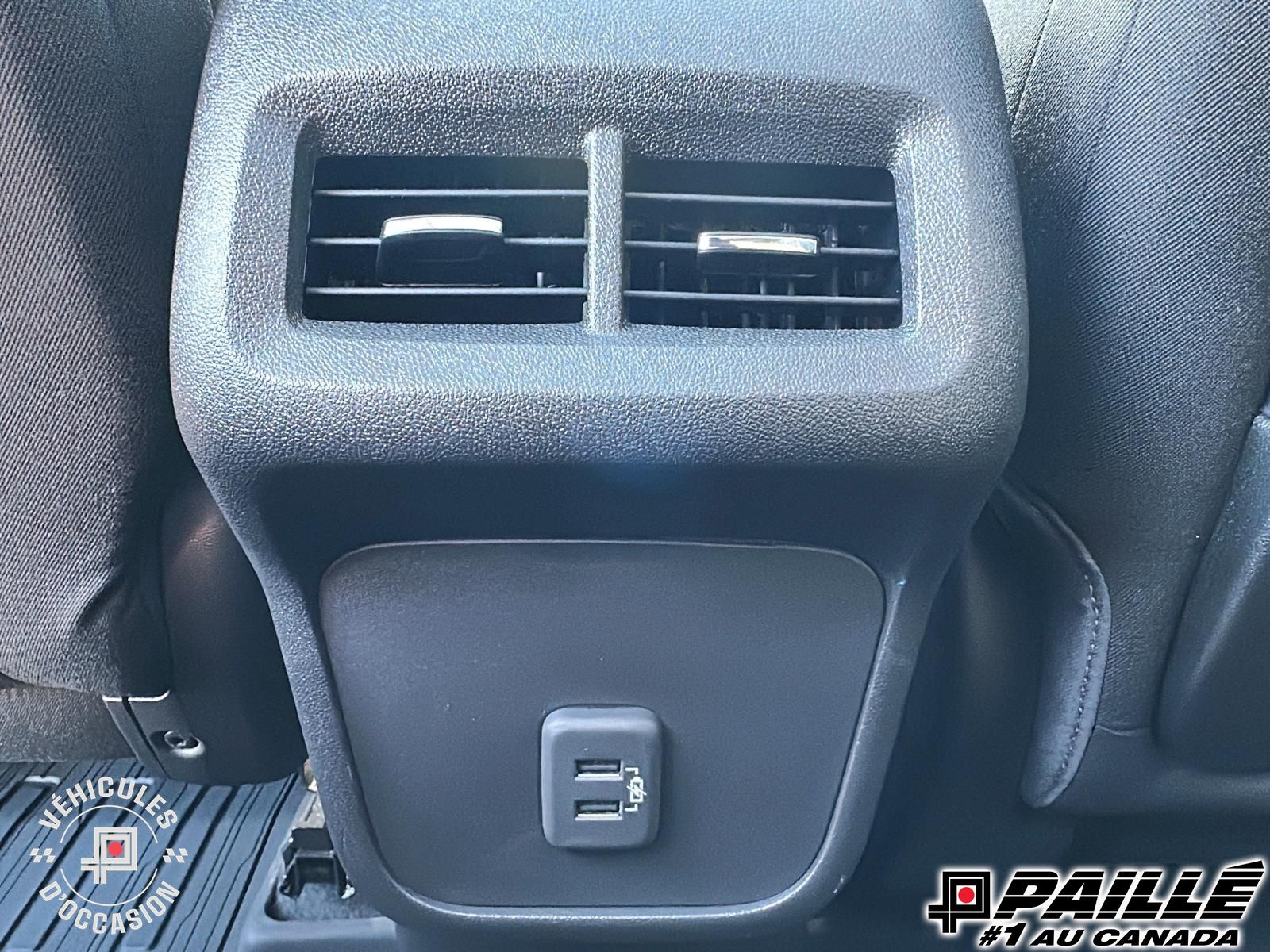2023 GMC Terrain in Nicolet, Quebec