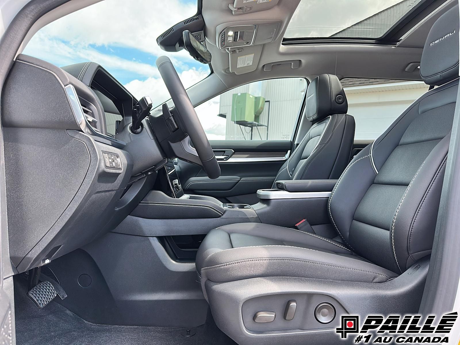 2027 GMC Terrain in Berthierville, Quebec