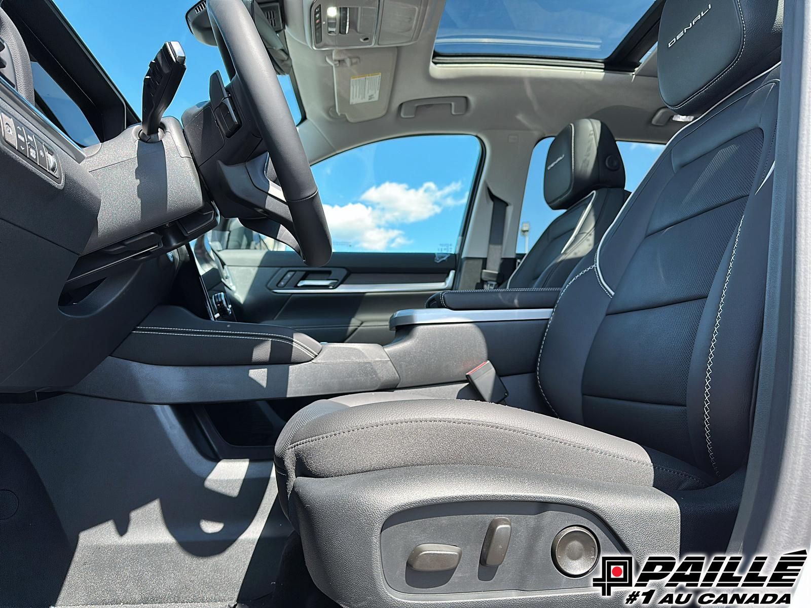 2027 GMC Terrain in Berthierville, Quebec