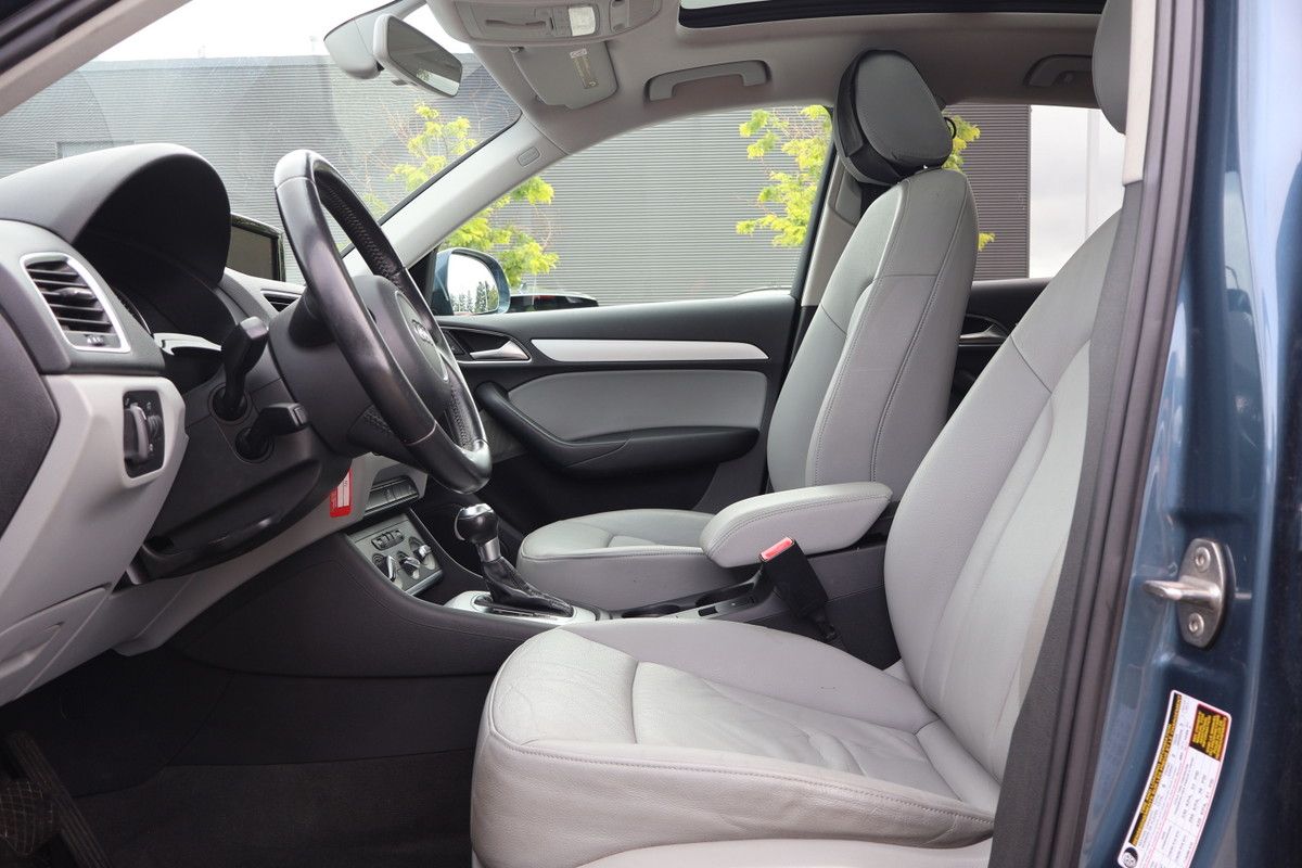 Photo 2016 Audi Q3 KOMFORT - 2.0T - AWD - PANO SUNROOF #7