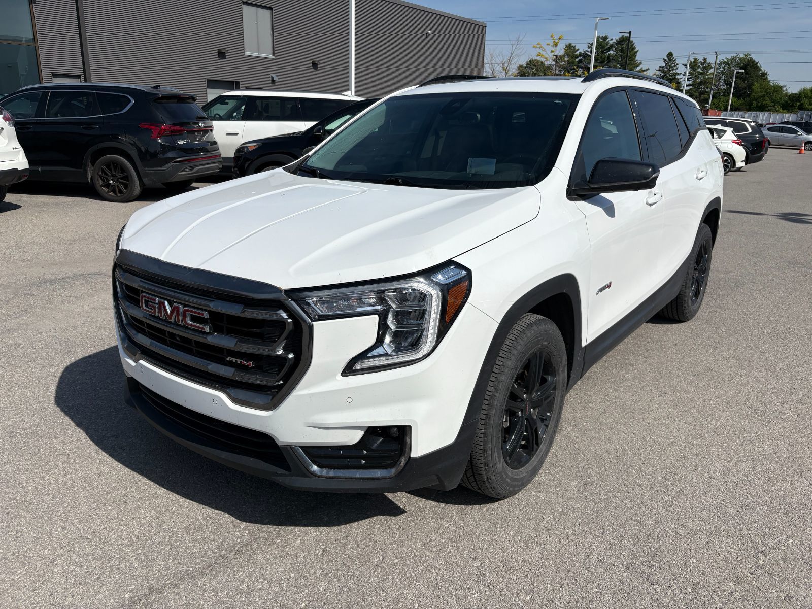 2024 GMC Terrain AT4 - AWD - HUD - PANO SUNROOF - LEATHER