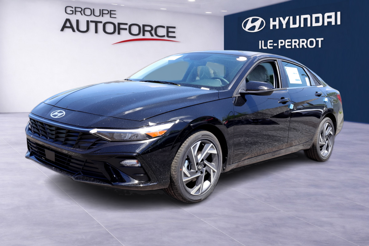 2026 Hyundai Elantra HEV Luxury Deux Tons Luxury Two-Tone Interior