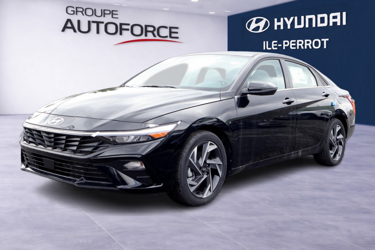 2025 Hyundai Elantra Luxury
