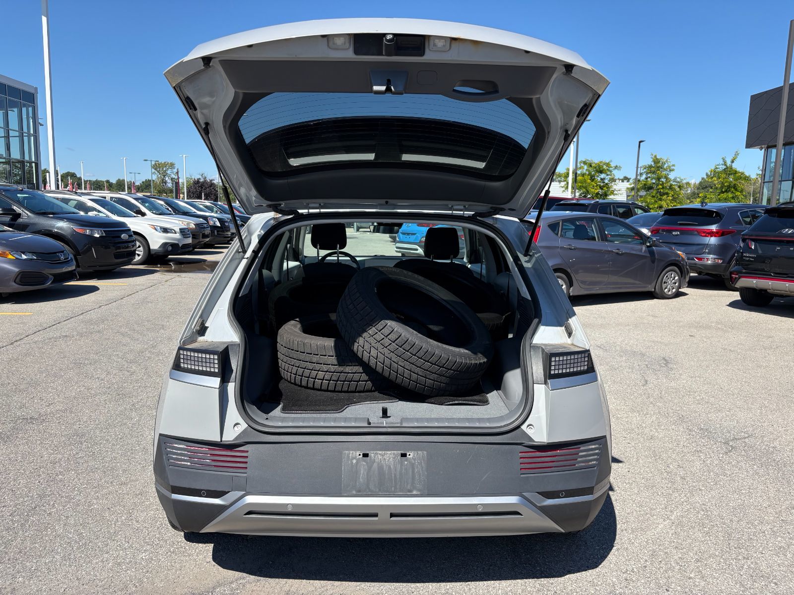 Photo Hyundai IONIQ 5 PREFERRED - RWD - 100% ELECTRIC - RARE 2022 #8