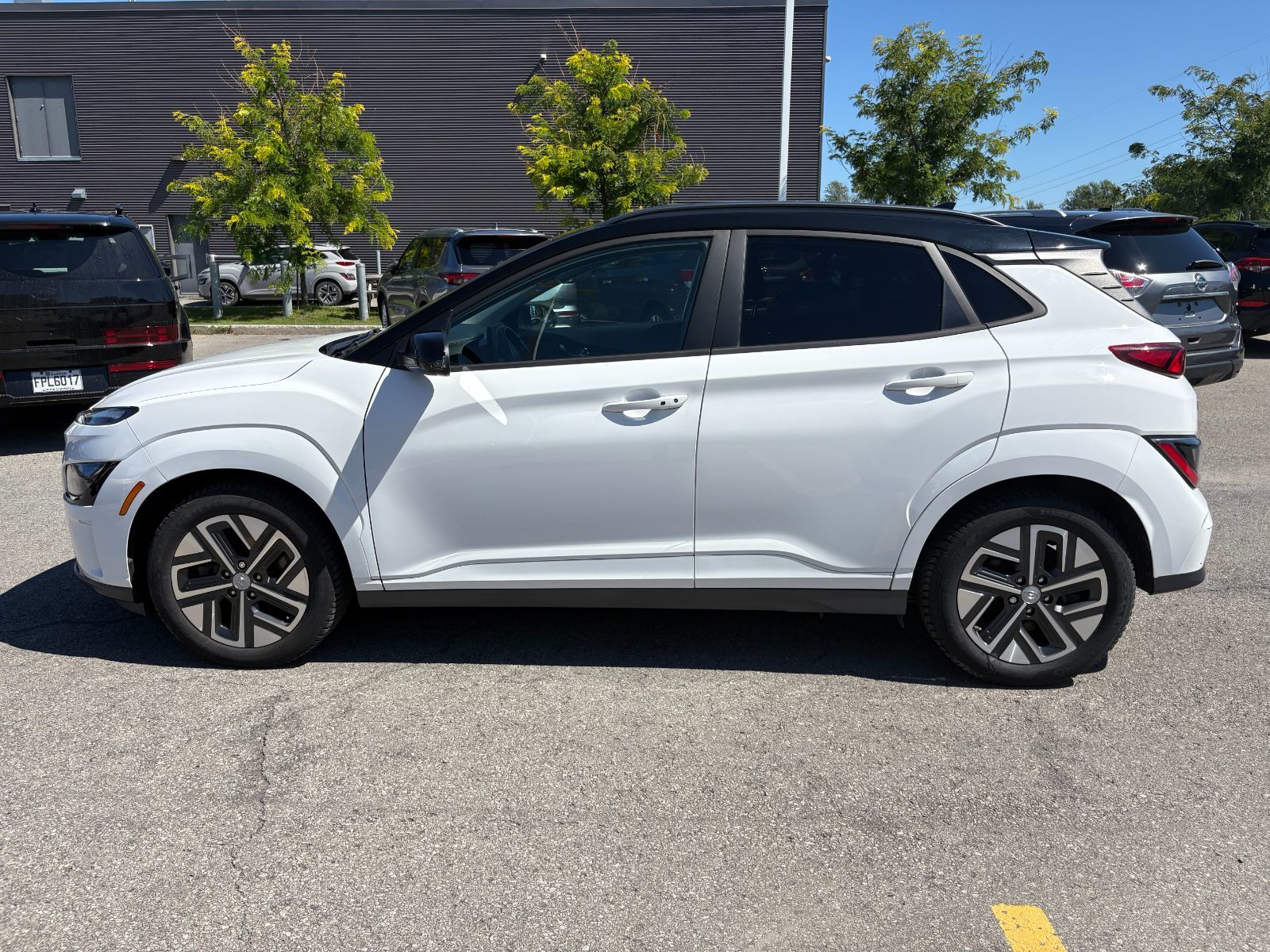 Photo Hyundai Kona Electric PREFERRED WITH TWO TONE - 100% EV - 415KM RANGE 2022 #8