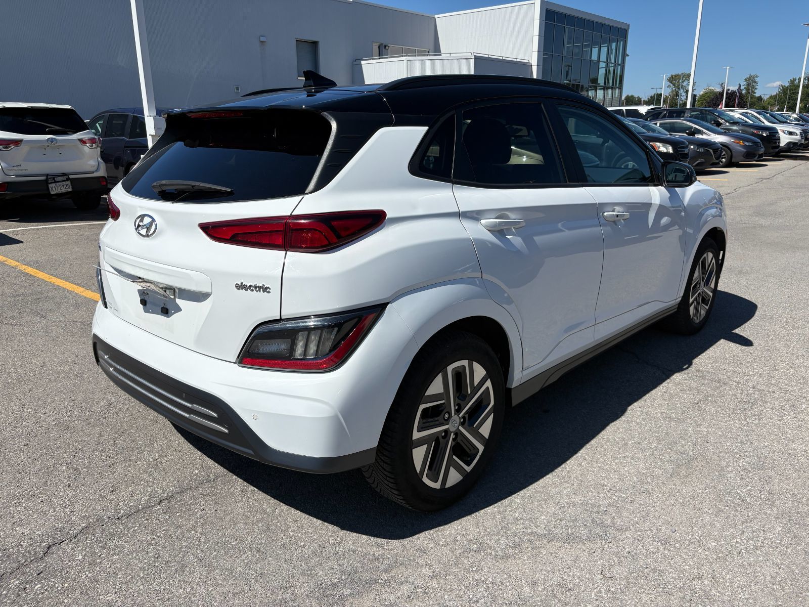 Photo Hyundai Kona Electric PREFERRED WITH TWO TONE - 100% EV - 415KM RANGE 2022 #5