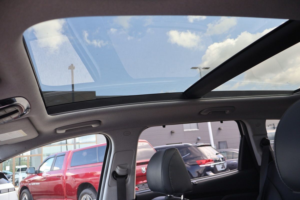 Photo Hyundai Santa Fe PREFERRED TREND PACK - PANORAMIC SUNROOF - LEATHER 2021 #8