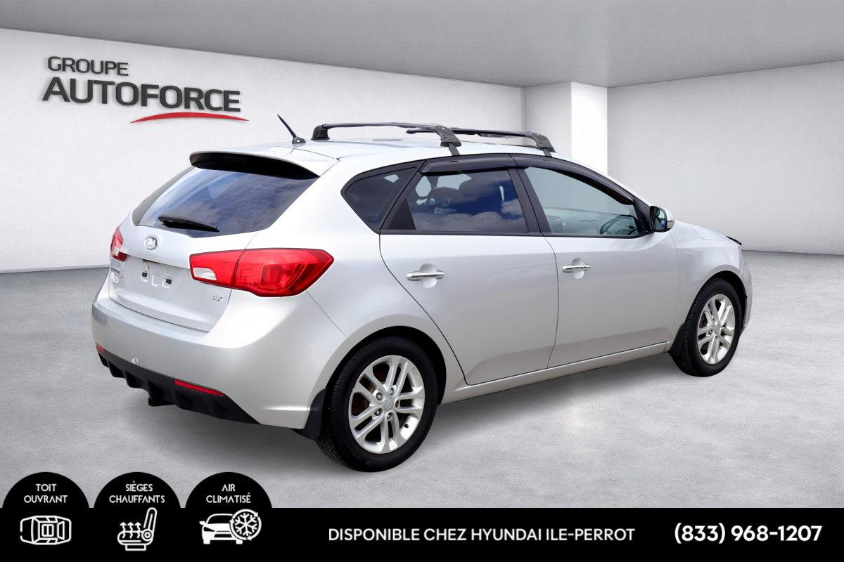 Photo 2012 Kia Forte 5-Door EX - SUNROOF - A/C BLOW COLD - AUTOMATIC #6