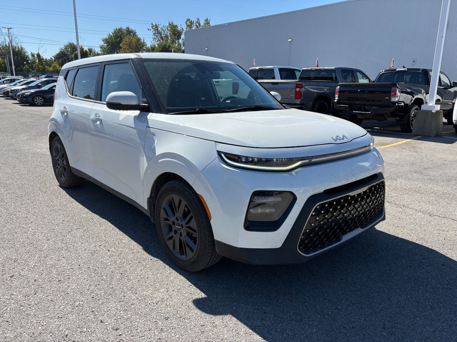 Photo Kia Soul EX+ - SUNROOF - HEATED SEATS & STEERING 2022 #3