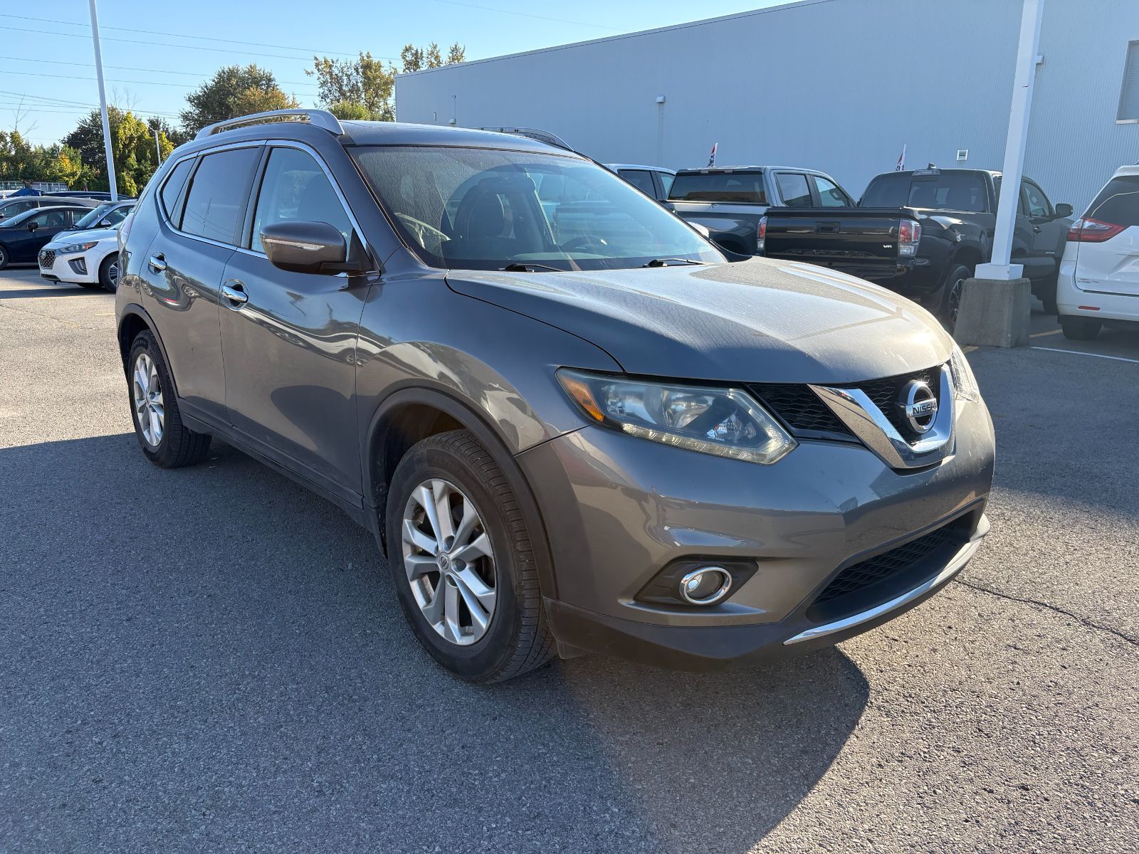 Photo 2015 Nissan Rogue SV - AWD - PANORAMIC SUNROOF - BACK-UP CAMERA #3