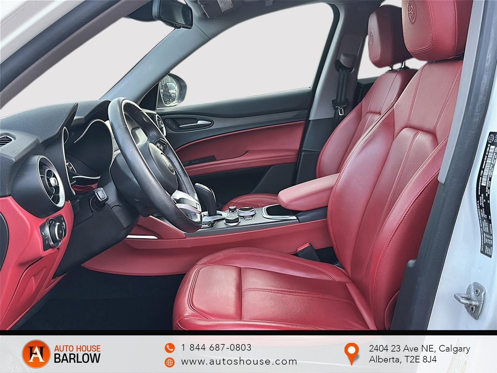Photo 2021 Alfa Romeo Stelvio Ti LEATHER SEATS AWD #6