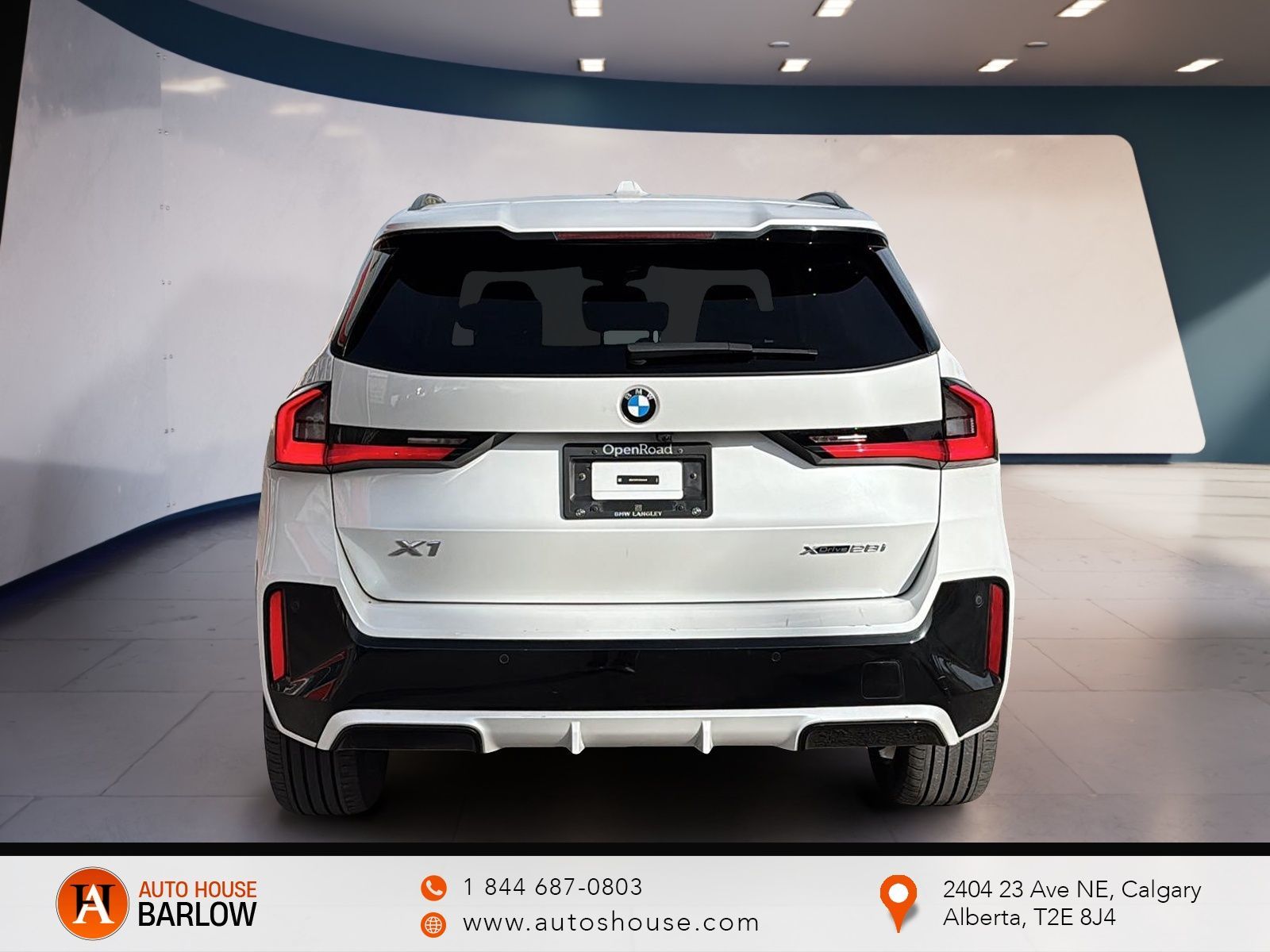 Photo 2023 BMW X1 xDrive28i M Package AWD #3