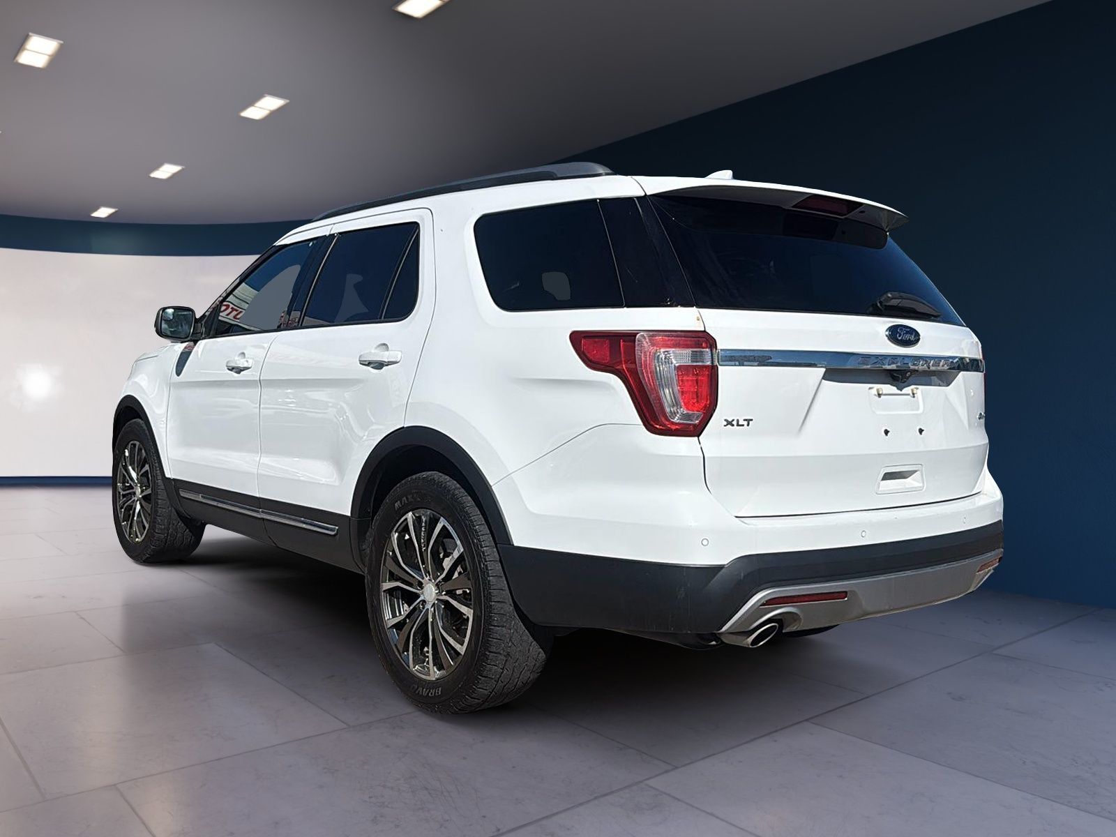 Photo 2017 Ford Explorer XLT LEATHER SEATS #4