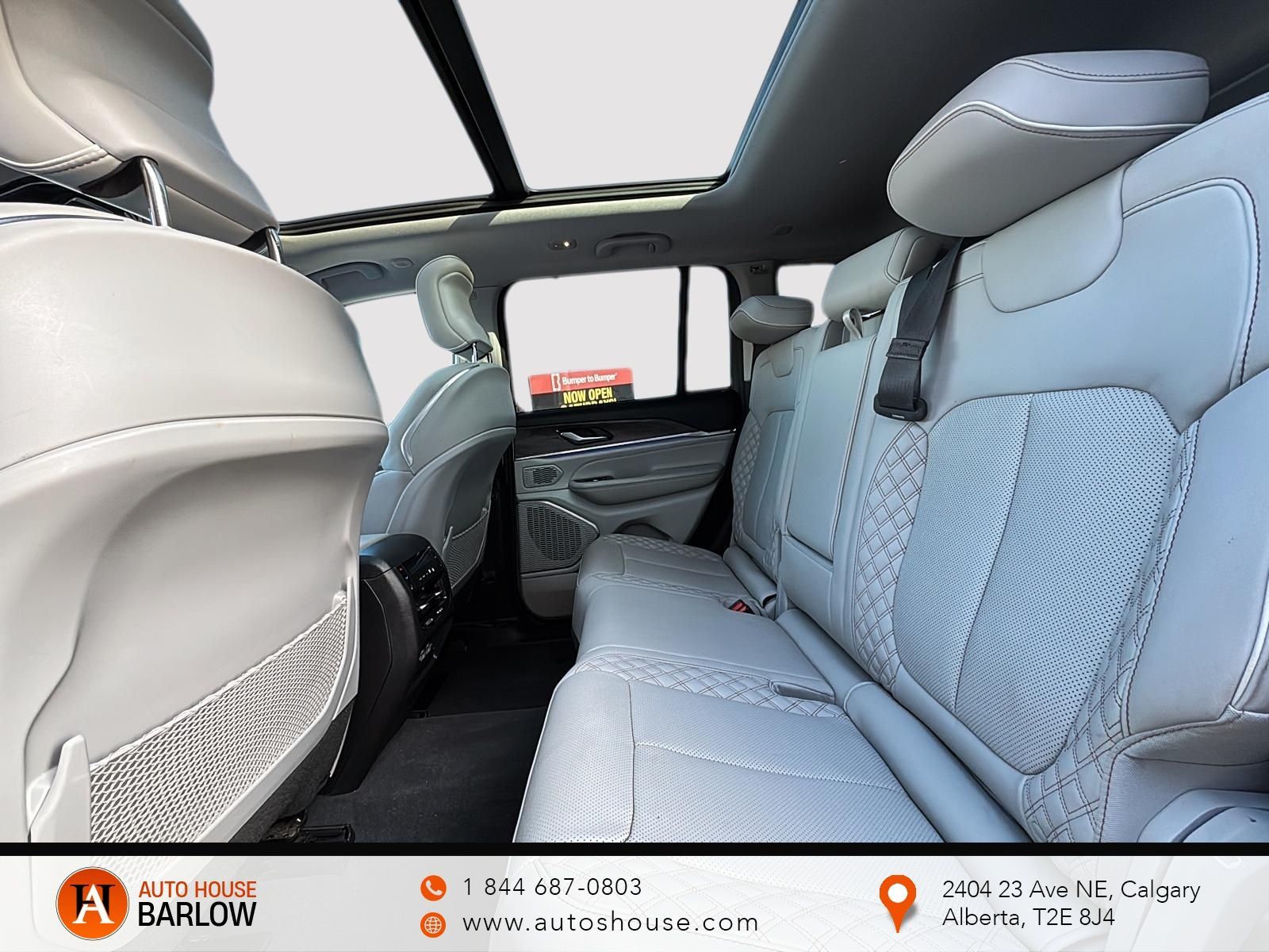 Photo 2023 Jeep Grand Cherokee Overland Leather #7