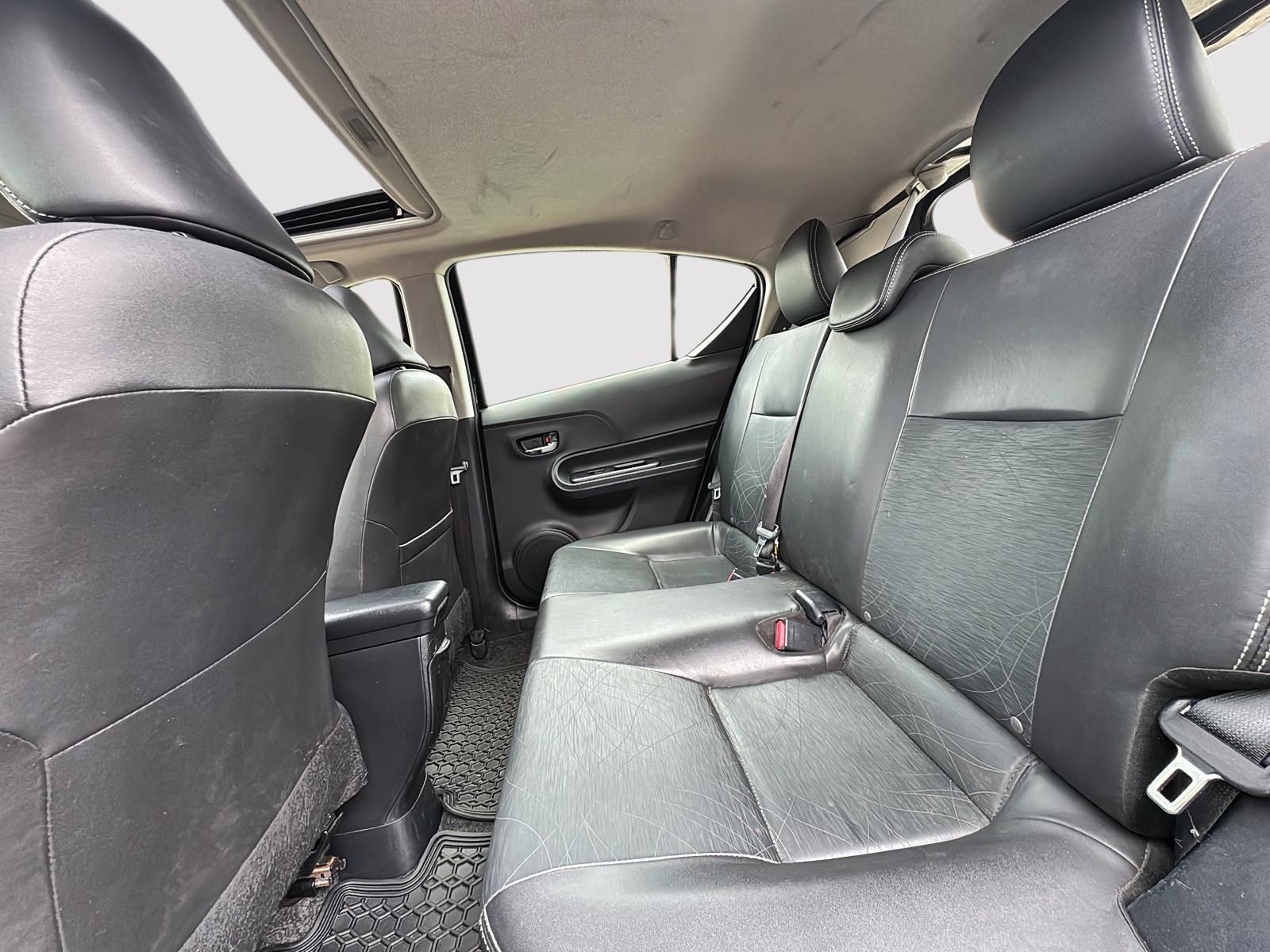 Photo 2017 Toyota Prius c TECHNOLOGY HYBRID #7