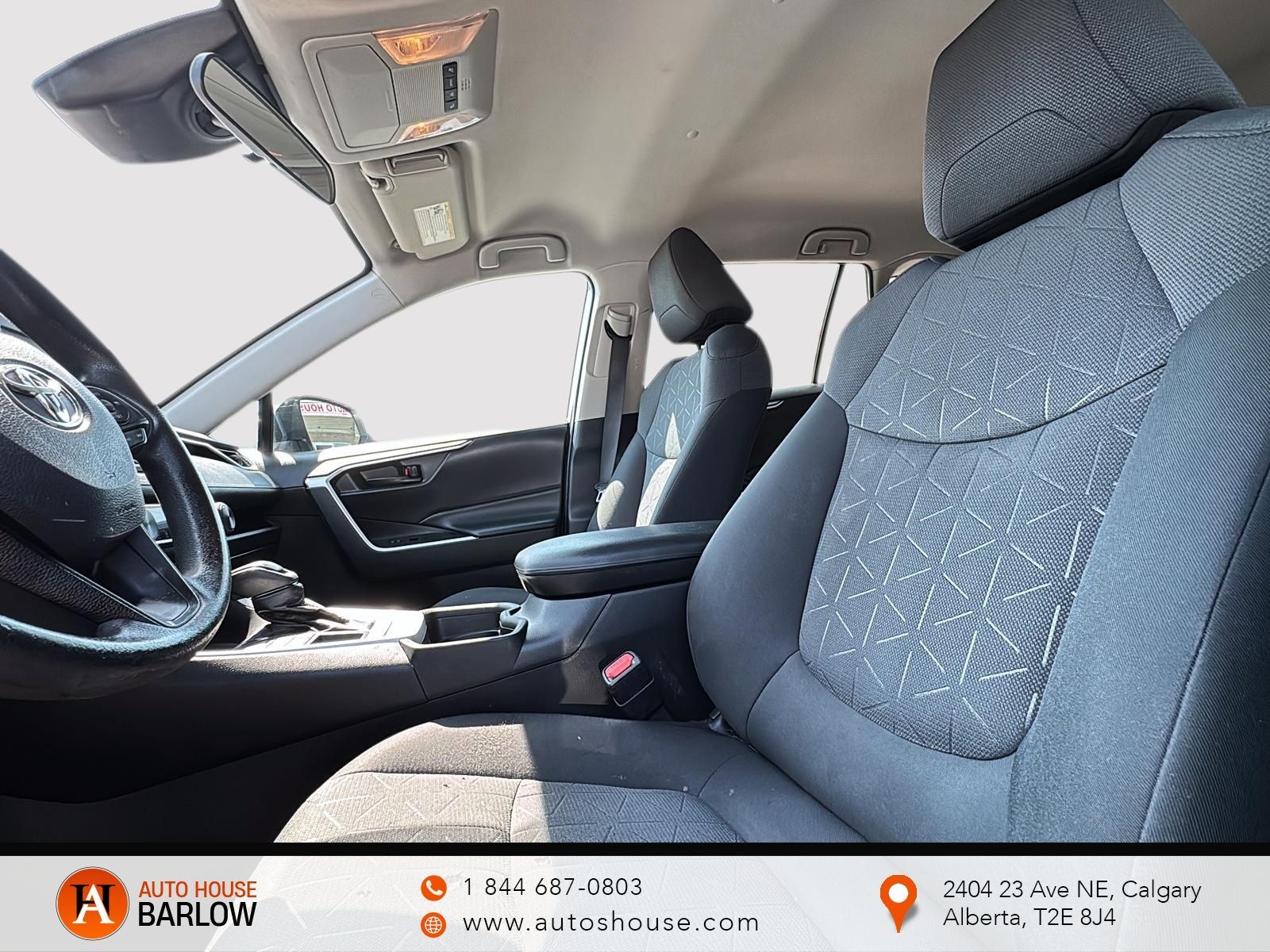 Photo 2021 Toyota RAV4 LE AWD #6