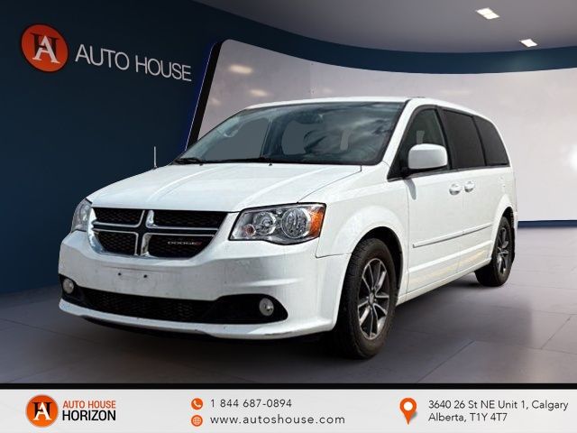 2017 Dodge Grand Caravan SXT Premium Plus NAVIGATION HEATED LEATHER SEATS THIRD ROW SEAT HEATED MIRROR ENTERTAINMENT SCREEN