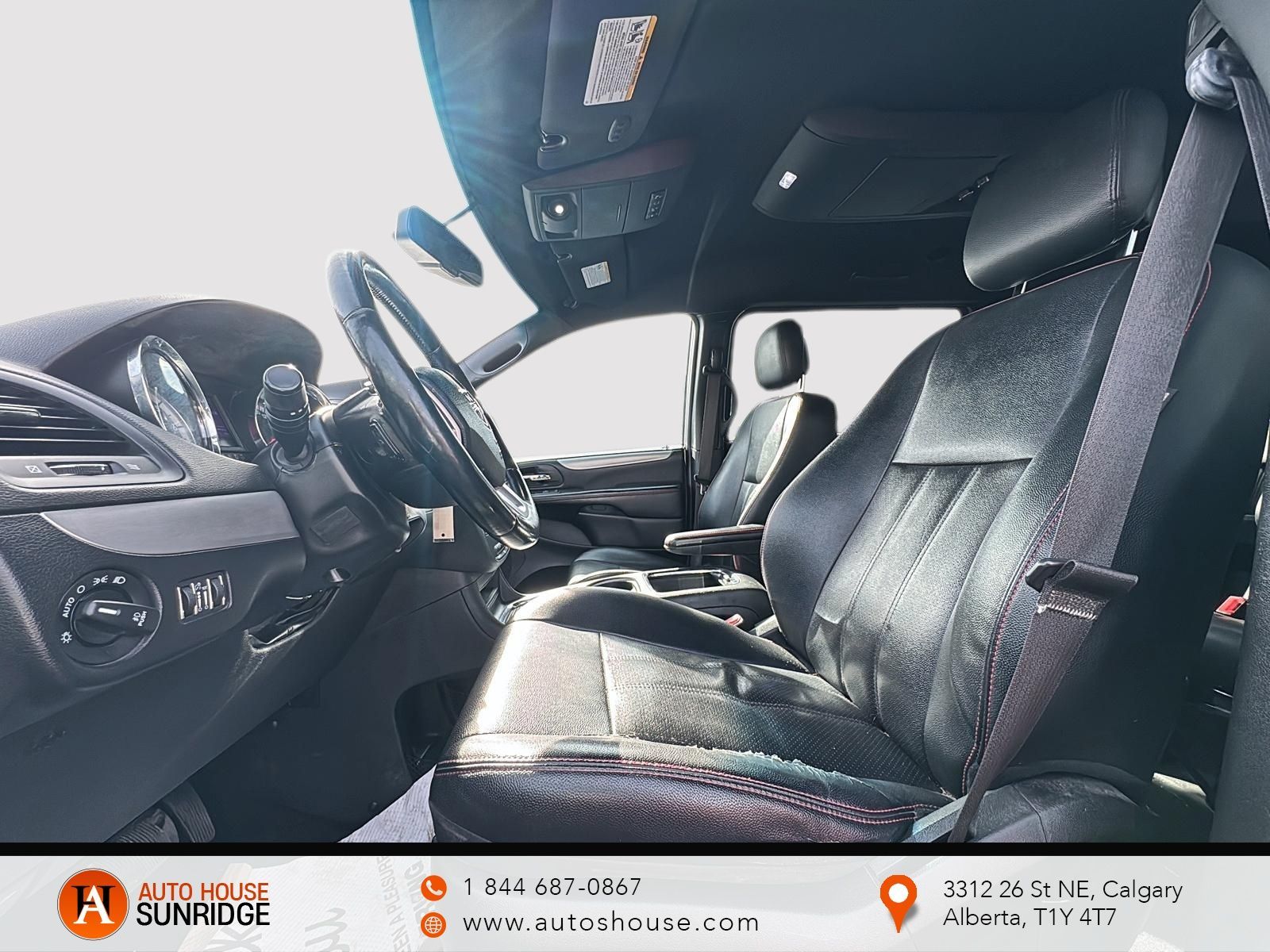 Photo 2017 Dodge Grand Caravan GT LEATHER SEATS #6