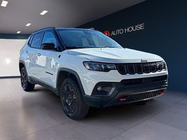 Photo 2023 Jeep Compass Trailhawk REMOTE START NAVI BACKUP CAMERA PANO SUNROOF #7