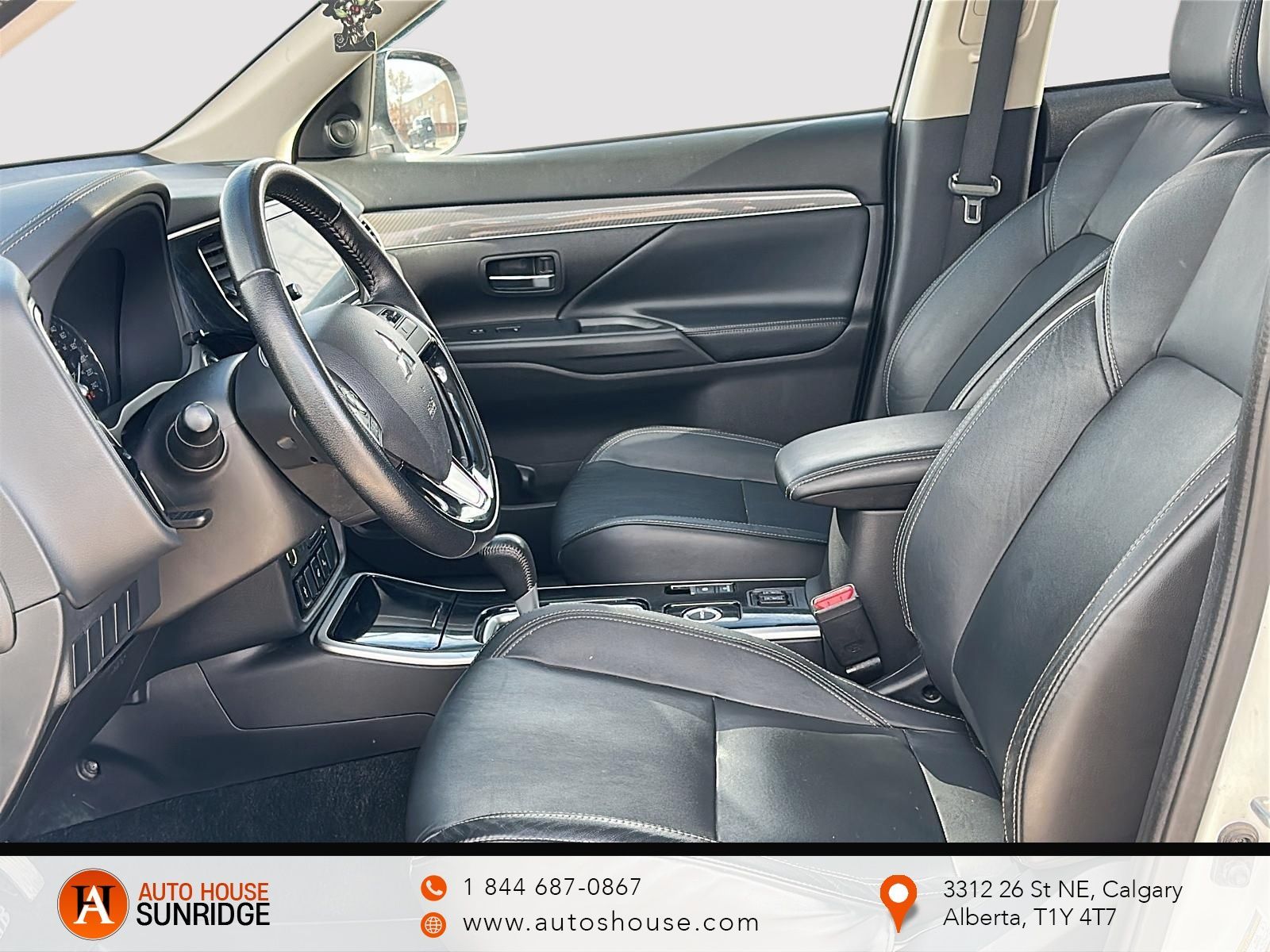 Photo 2019 Mitsubishi Outlander ES PREMIUM LEATHER SEATS #6