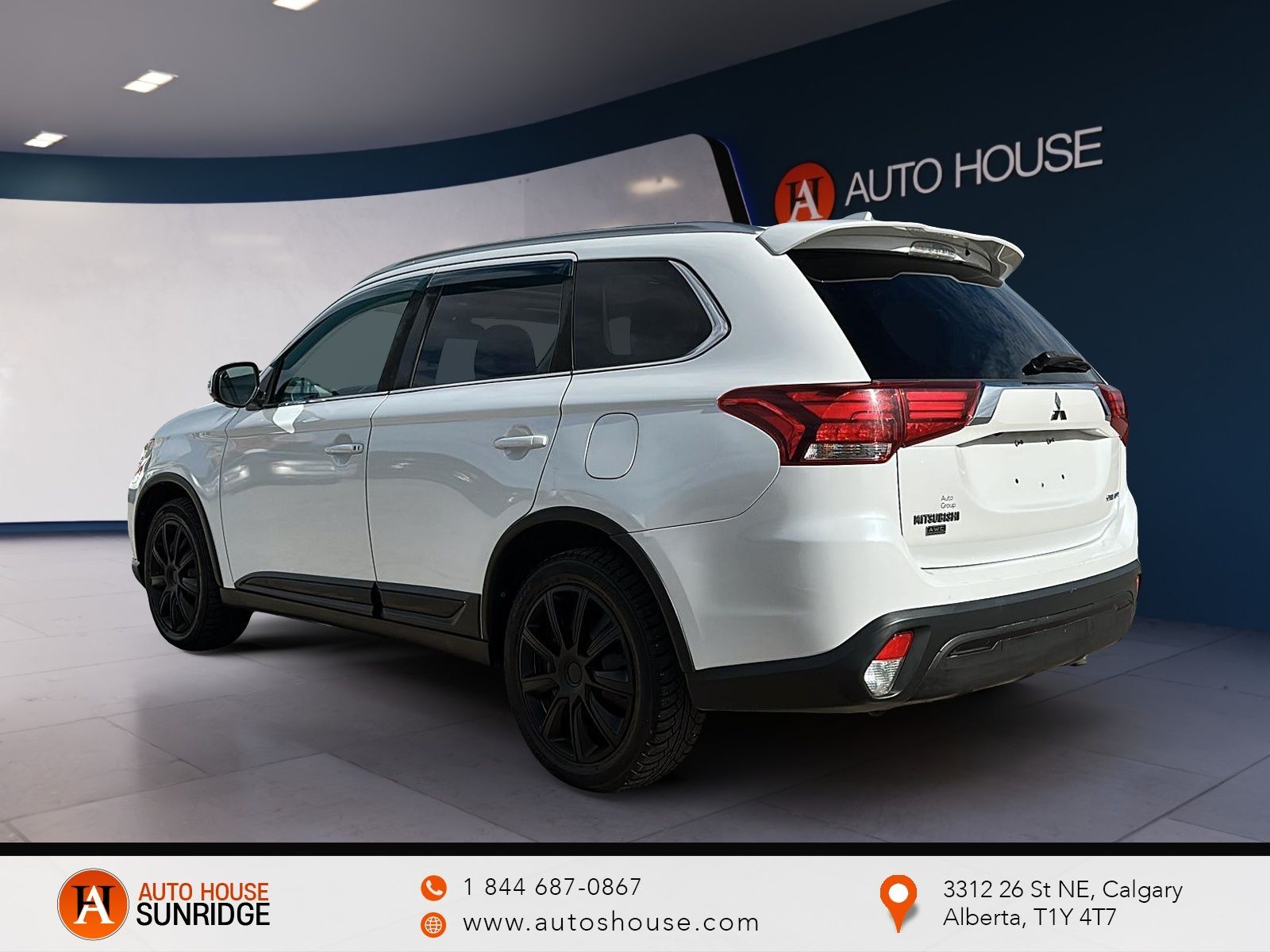 Photo 2019 Mitsubishi Outlander ES PREMIUM LEATHER SEATS #4