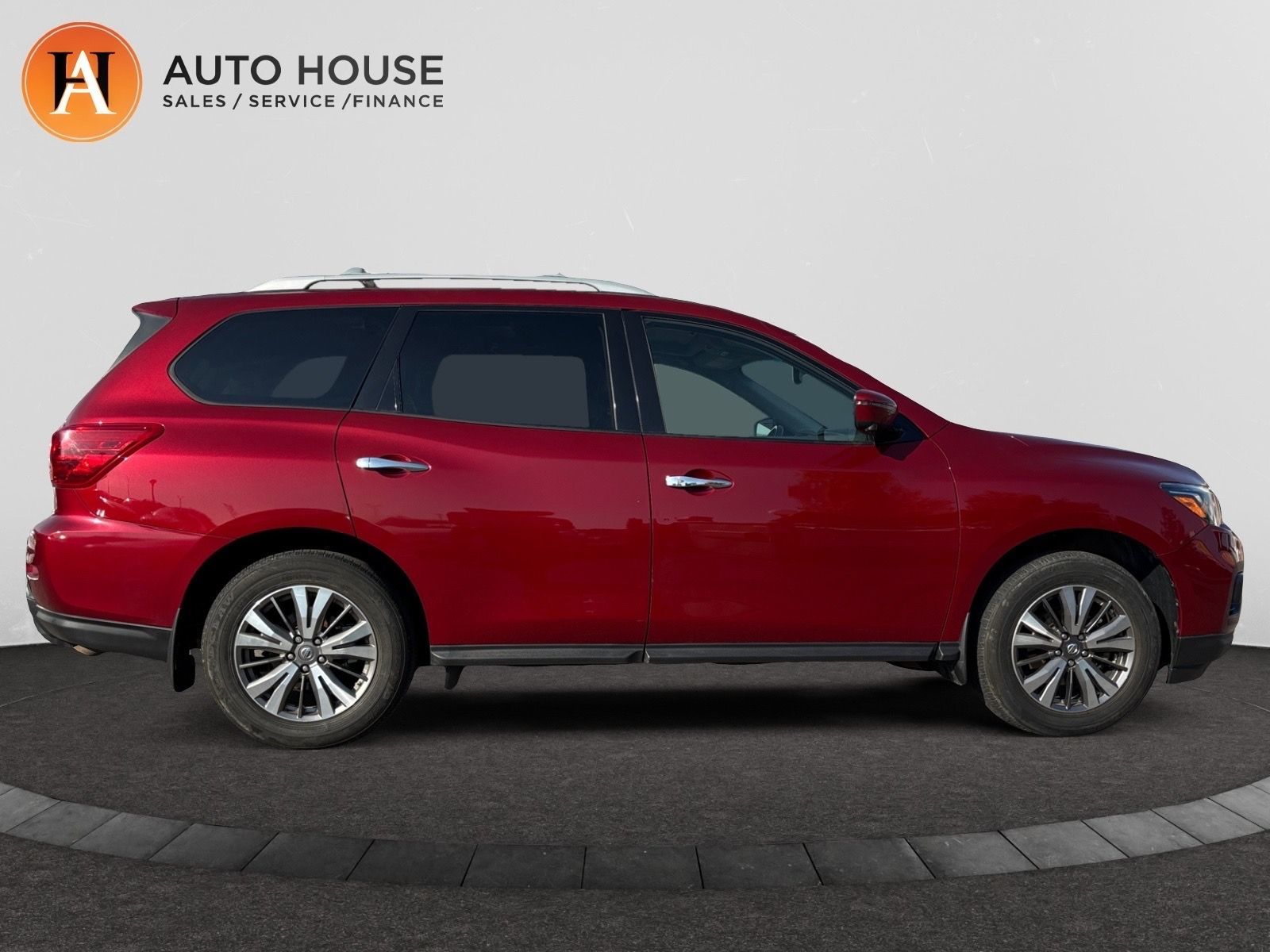 Photo 2019 Nissan Pathfinder SL LEATHER SEATS #6