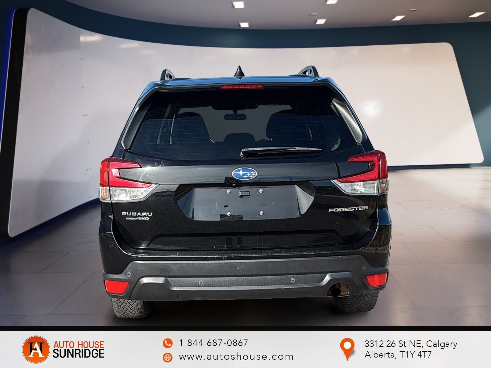 Photo 2023 Subaru Forester Touring Leather Seats AWD #3