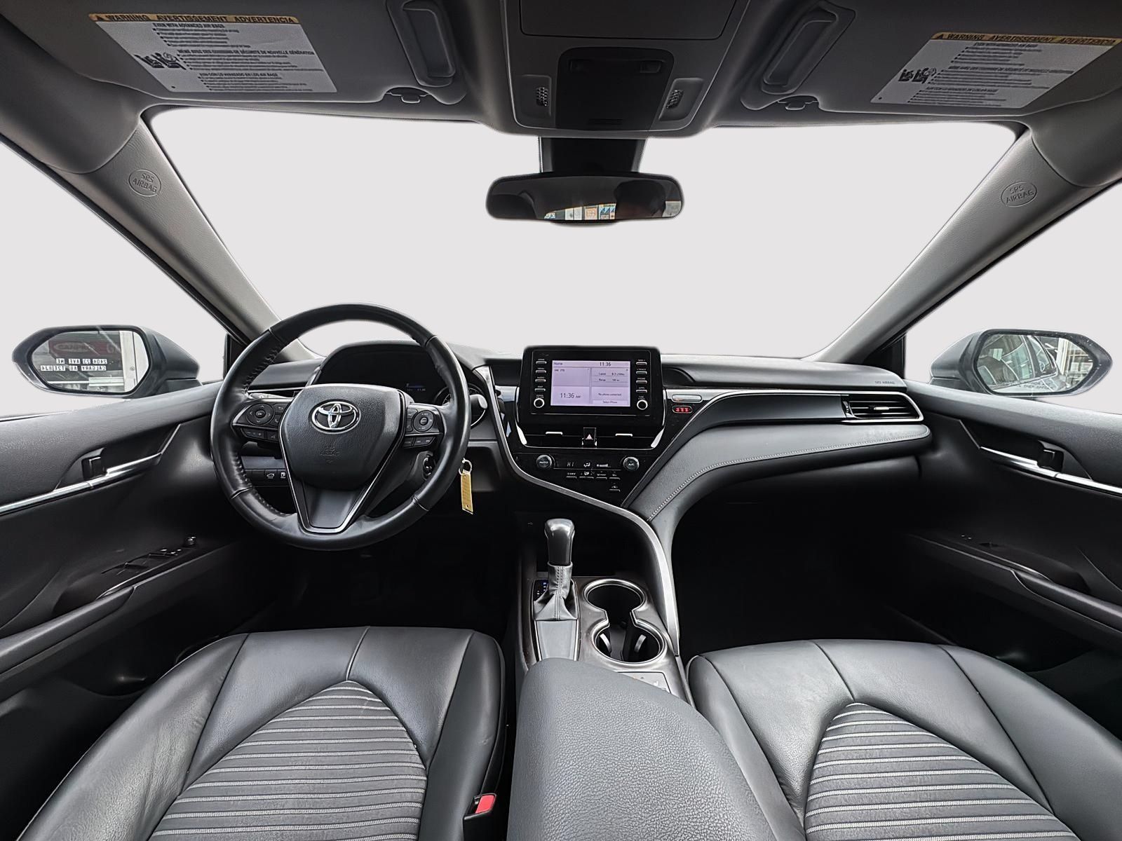 Photo 2024 Toyota Camry SE Leather #8
