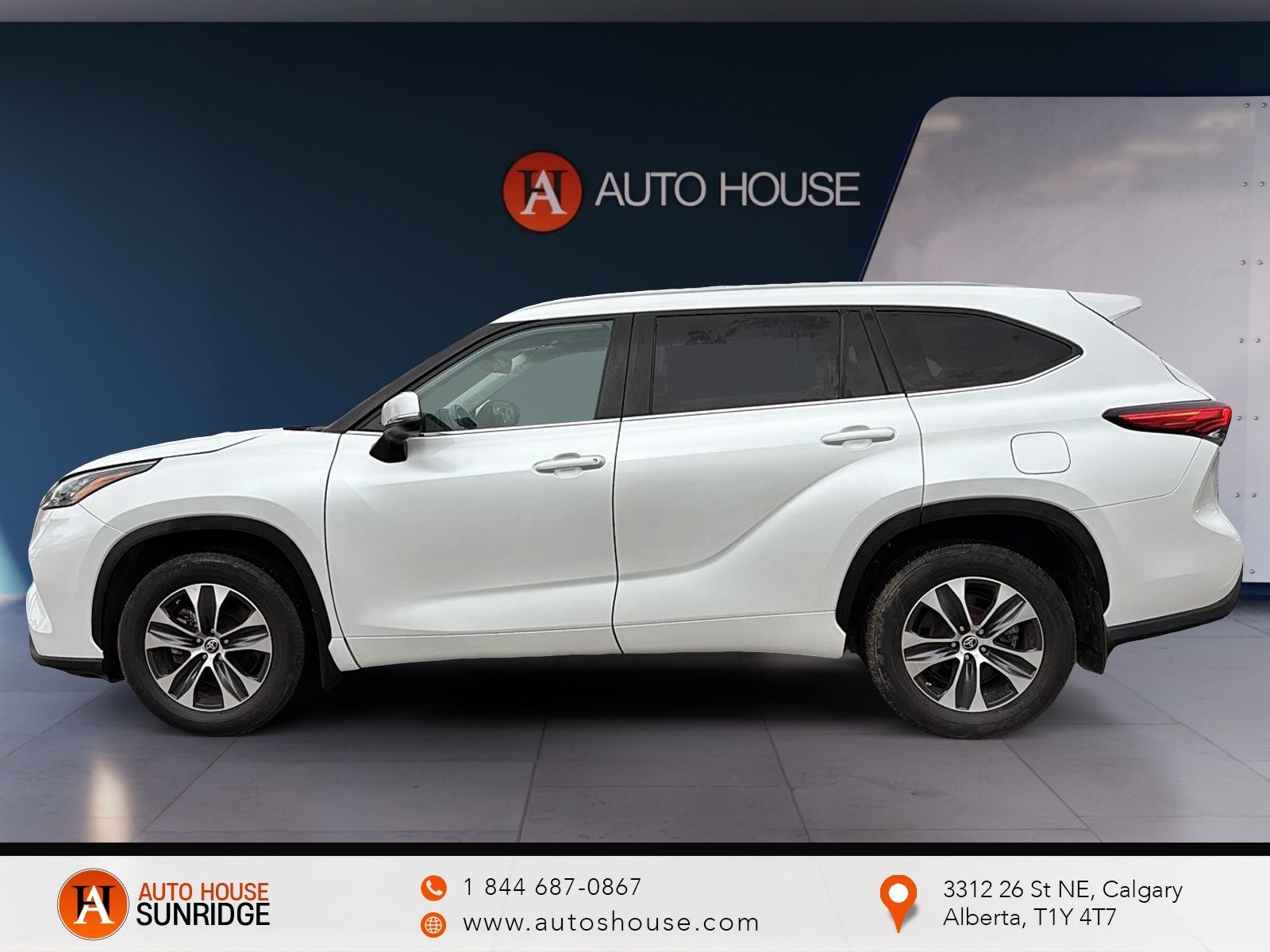 Photo 2022 Toyota Highlander XLE AWD #5