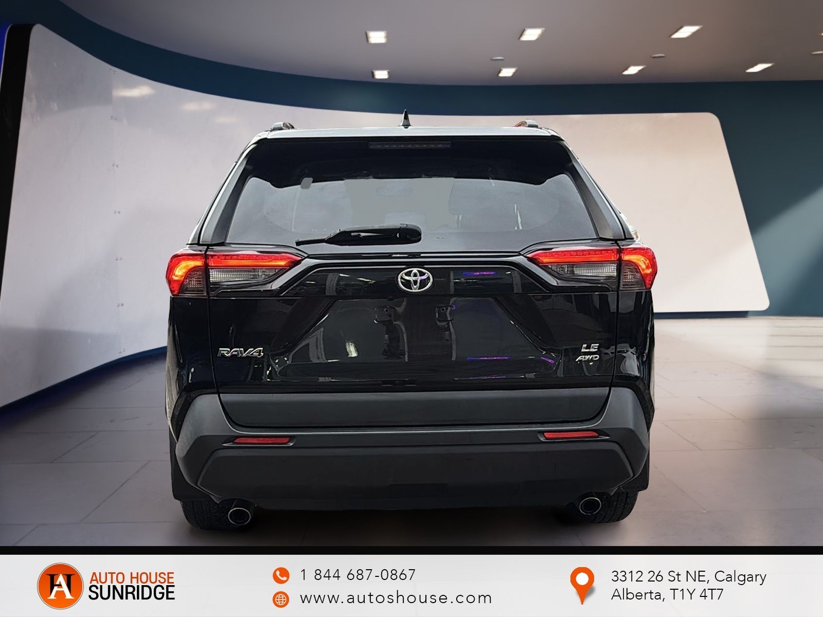 Photo 2021 Toyota RAV4 LE AWD #3