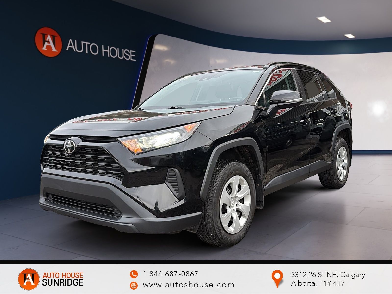 Photo 2021 Toyota RAV4 LE AWD #1