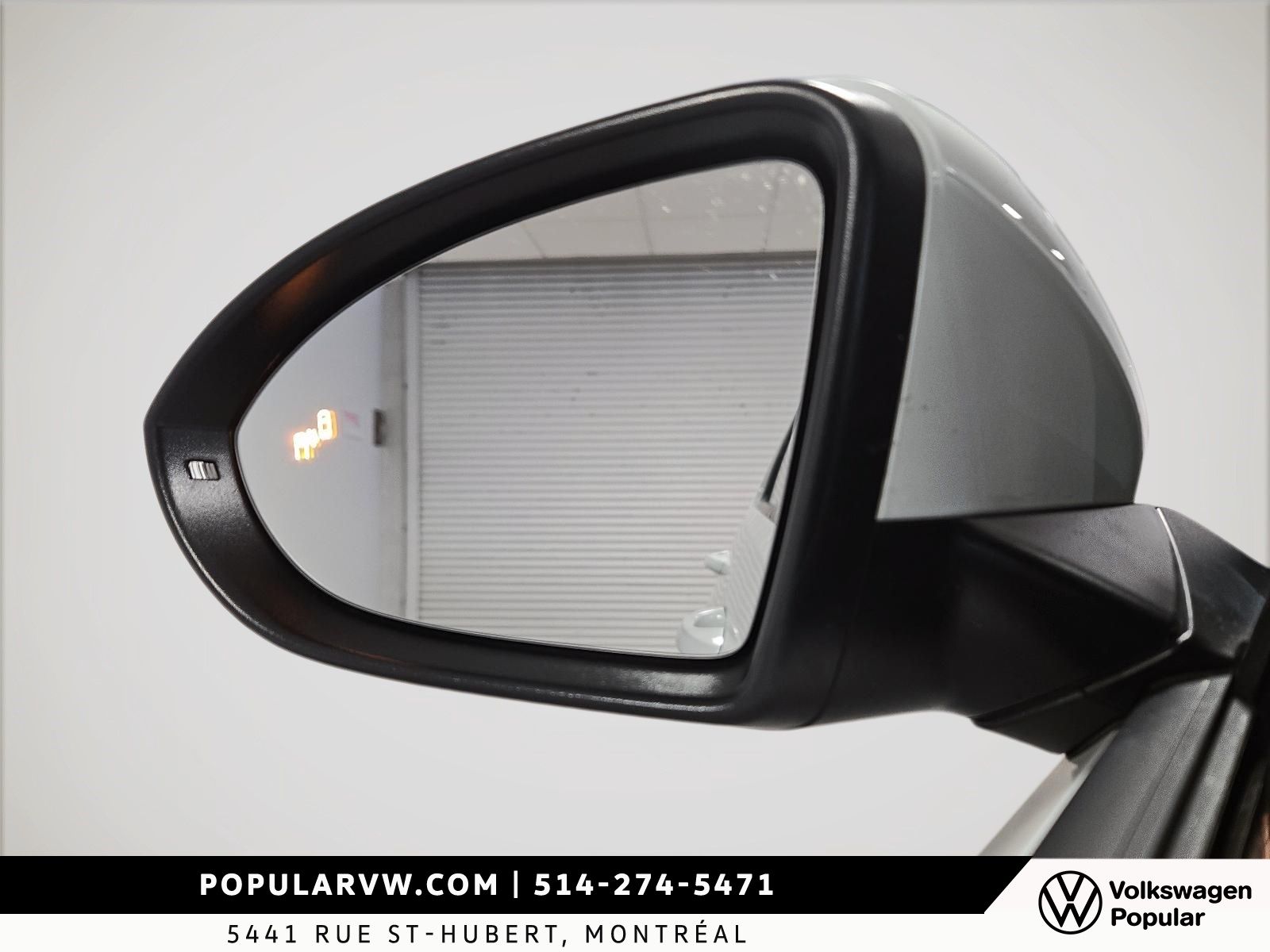 2017 Volkswagen Golf Comfortline Low Kilometer & Sunroof!