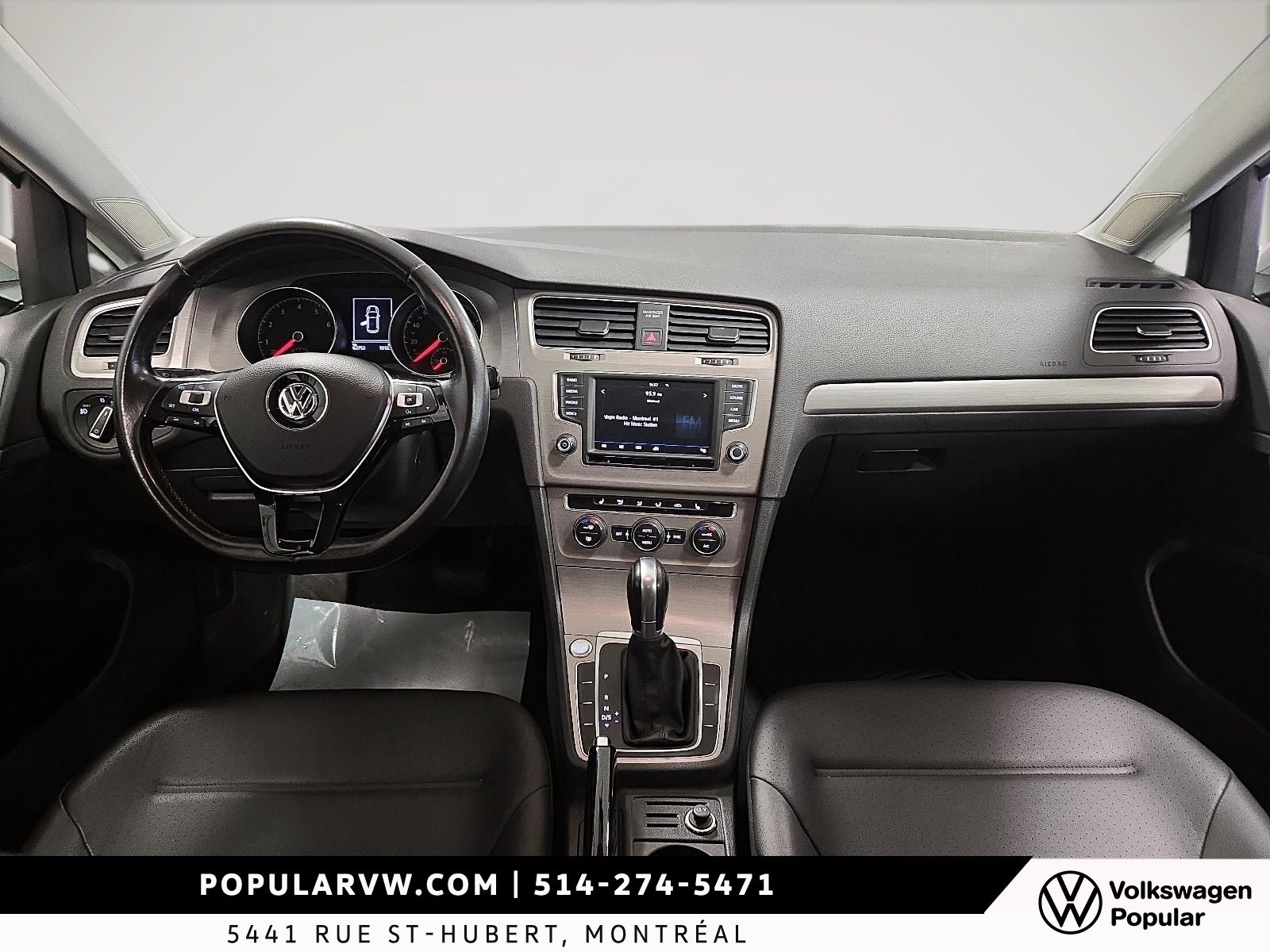 2017 Volkswagen Golf Comfortline Low Kilometer & Sunroof!