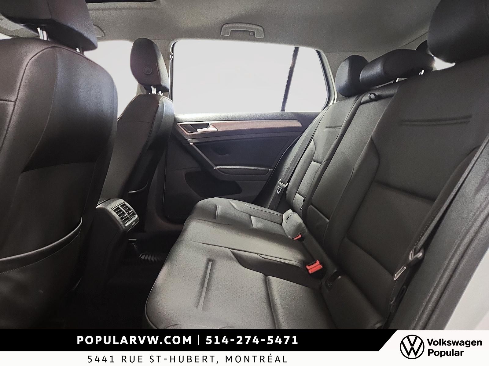 2017 Volkswagen Golf Comfortline Low Kilometer & Sunroof!